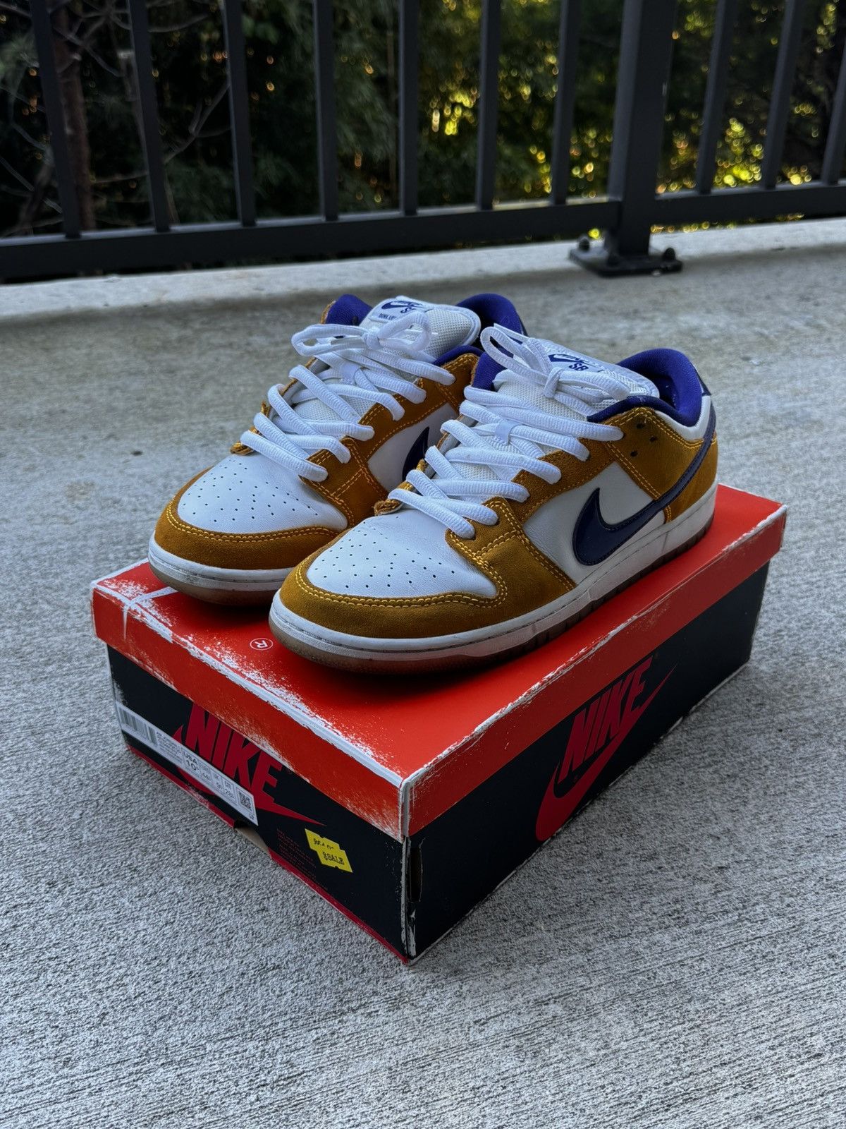 Nike Nike SB Lazer Orange Size US 11 / EU 44 - 1 Thumbnail