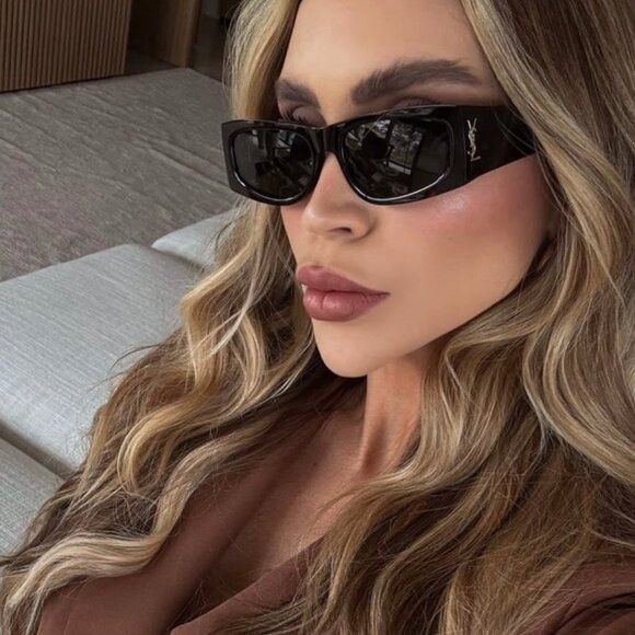 Saint Laurent Paris Saint Laurent SLM140 001 Sunglasses Black Rectangle Frame Size ONE SIZE - 4 Thumbnail