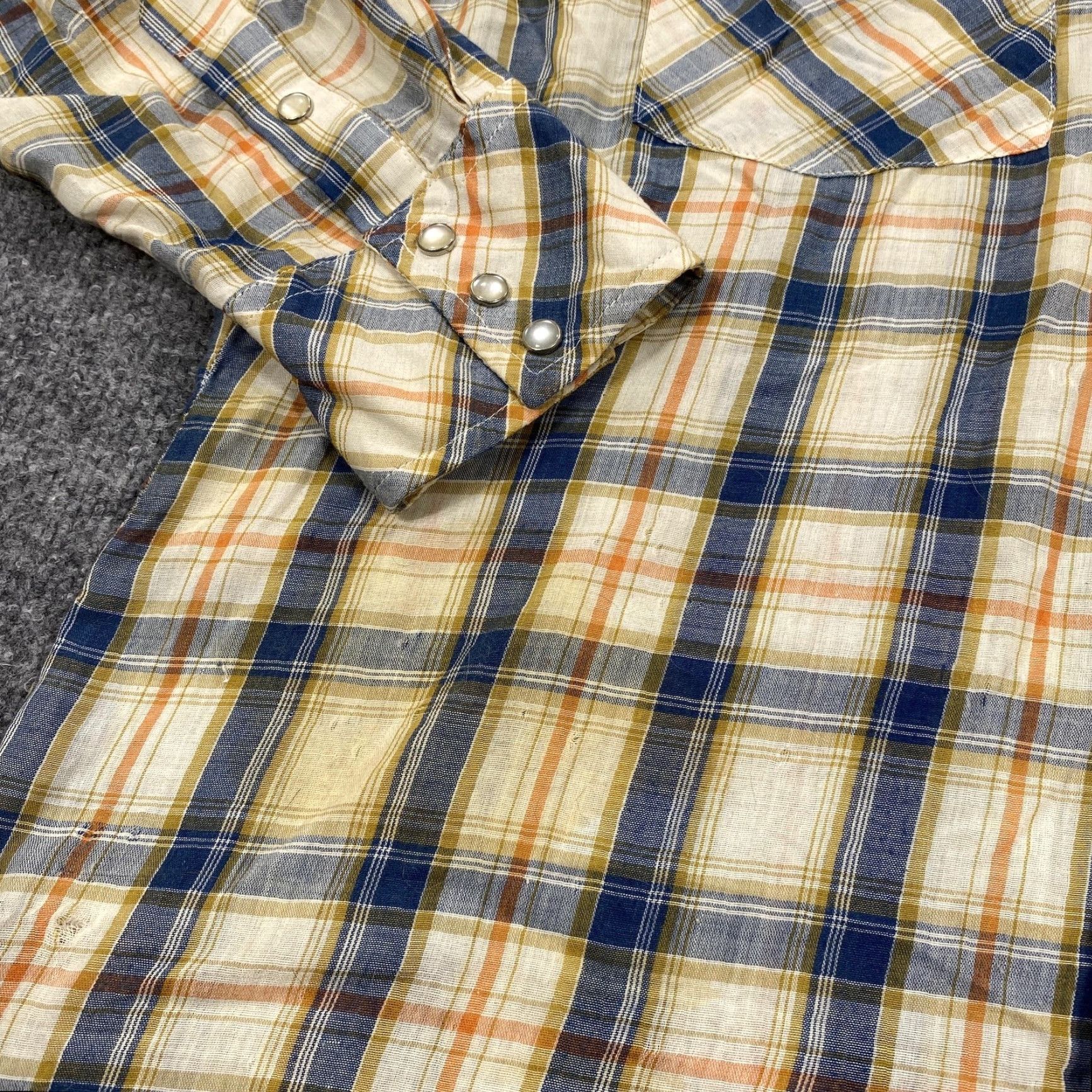 JCPenney VINTAGE JCPenney Shirt Mens XL Beige Plaid Long Sleeve Snap Button Up Pockets Size US XL / EU 56 / 4 - 2 Thumbnail