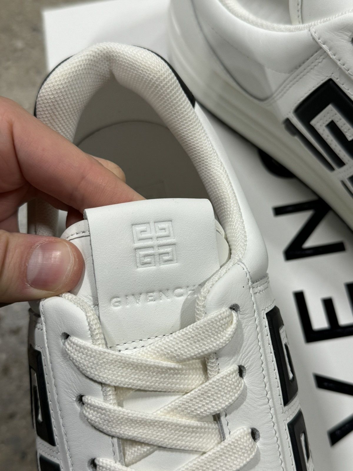 Givenchy Givenchy G4 Leather Sneaker NEW 900$ Size US 10 / EU 43 - 3 Thumbnail