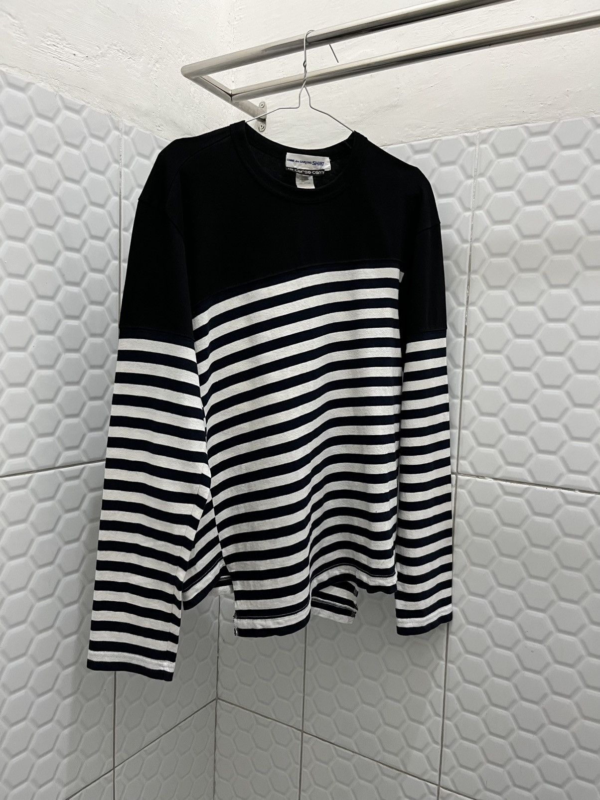 10 Corso Como × Comme des Garcons Comme Des Garcons Asymmetrical Striped Longsleeve Size US S / EU 44-46 / 1 - 2 Thumbnail