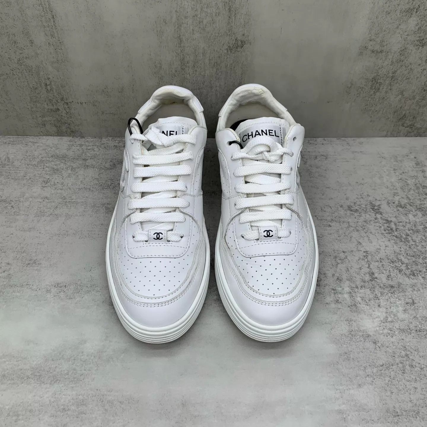 Chanel Chanel white side logo trainer 37 98 new Size US 6.5 / IT 36.5 - 4 Thumbnail