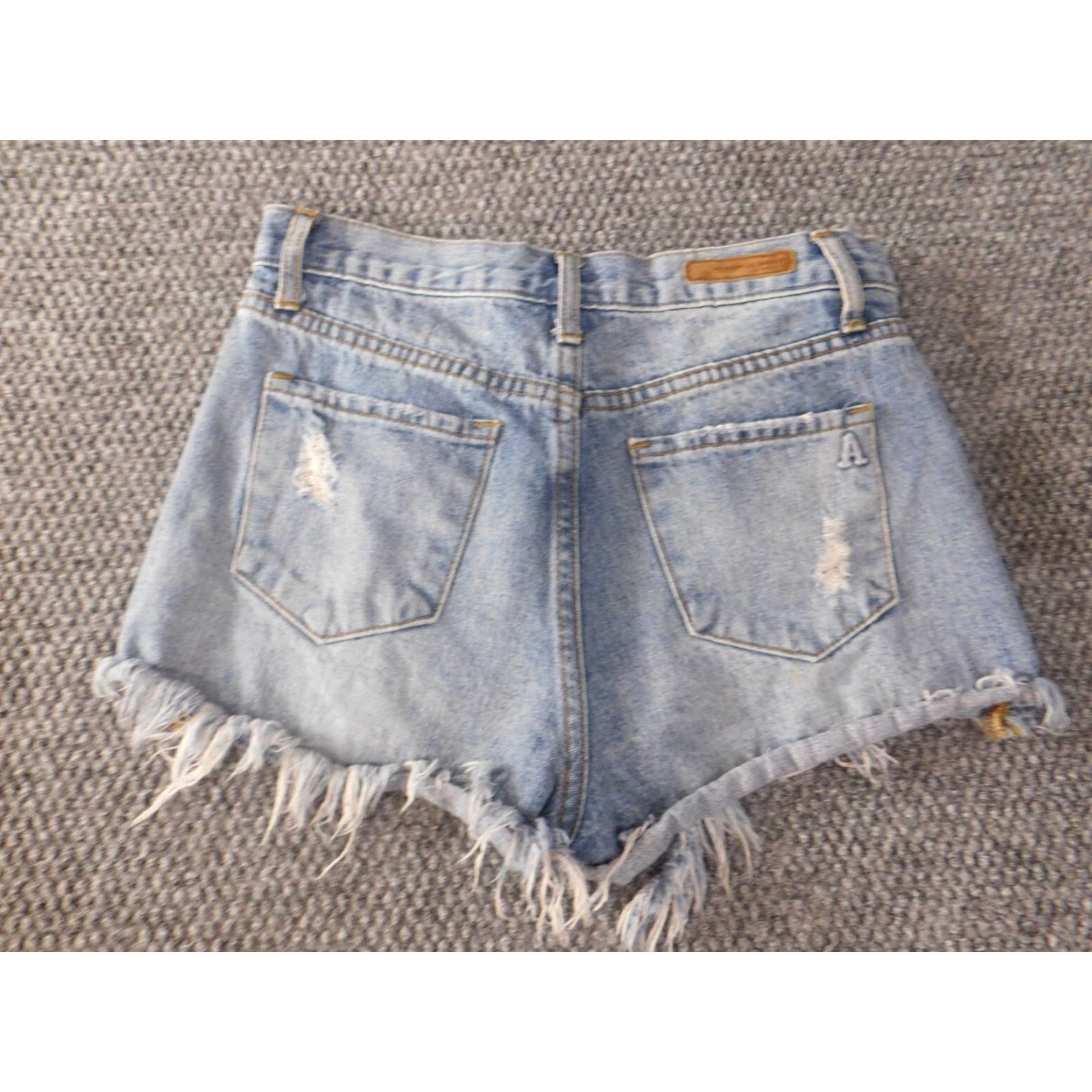 Vintage Articles of Society Womens Shorts 24 blue distressed cut light denim Cut-Off Flat Front Zip Size 42" / US 20 - 7 Thumbnail