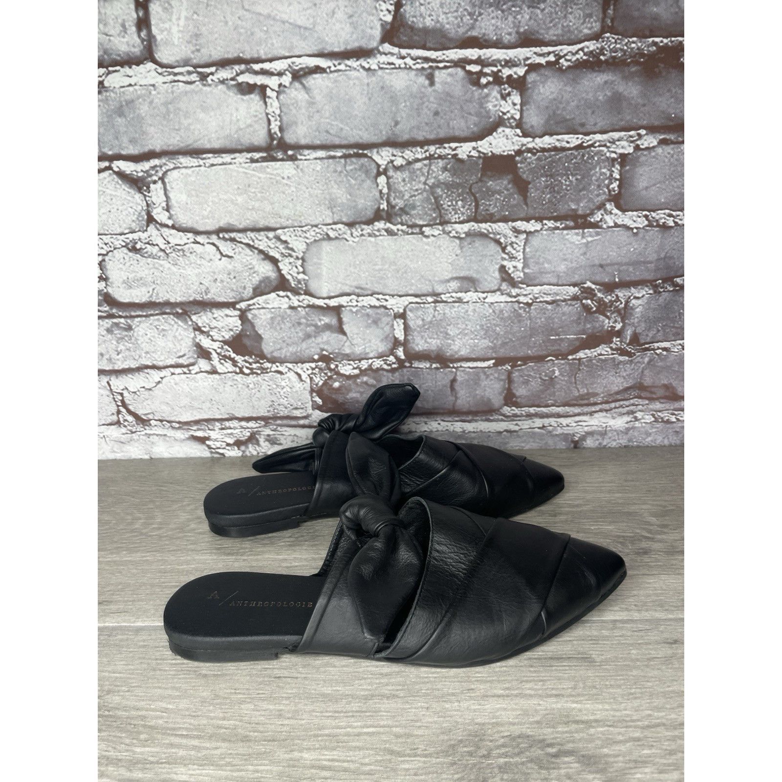 Anthropologie Anthropologie Black Leather Bow Pointed Toe Mules Flats Wome Size US 7.5 / IT 37.5 - 19 Thumbnail