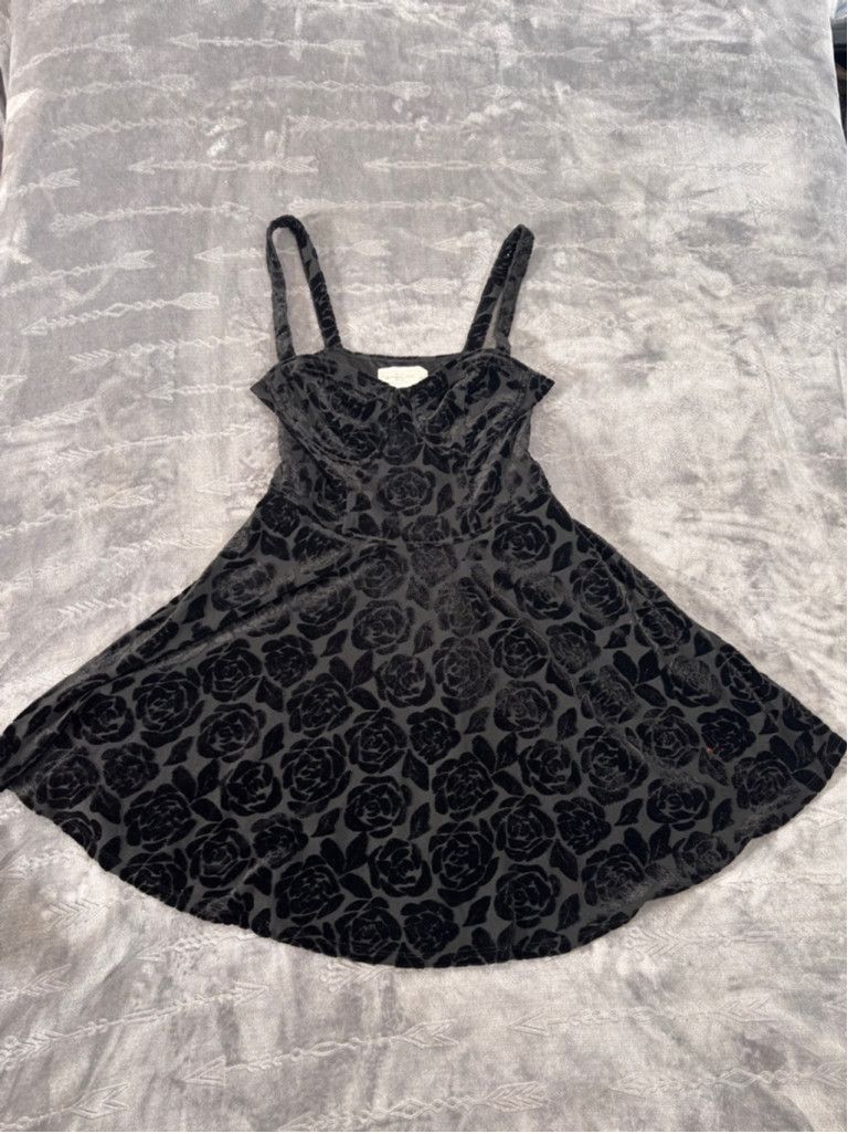 Abercrombie & Fitch Women's Abercrombie & Fitch Black Floral Velvet Dress Size S Size XXS / US 00 / IT 34 - 1 Thumbnail