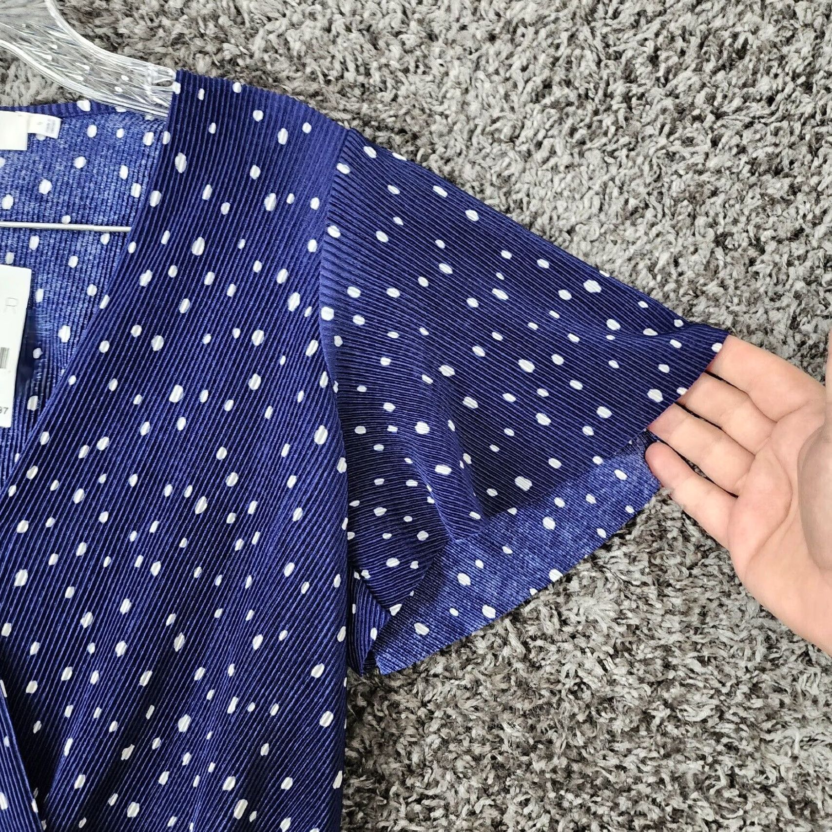 Vintage ASTR Womens Cropped Blouse Navy Blue Dot Short Sleeve V-Neck Size S Size S / US 4 / IT 40 - 2 Thumbnail