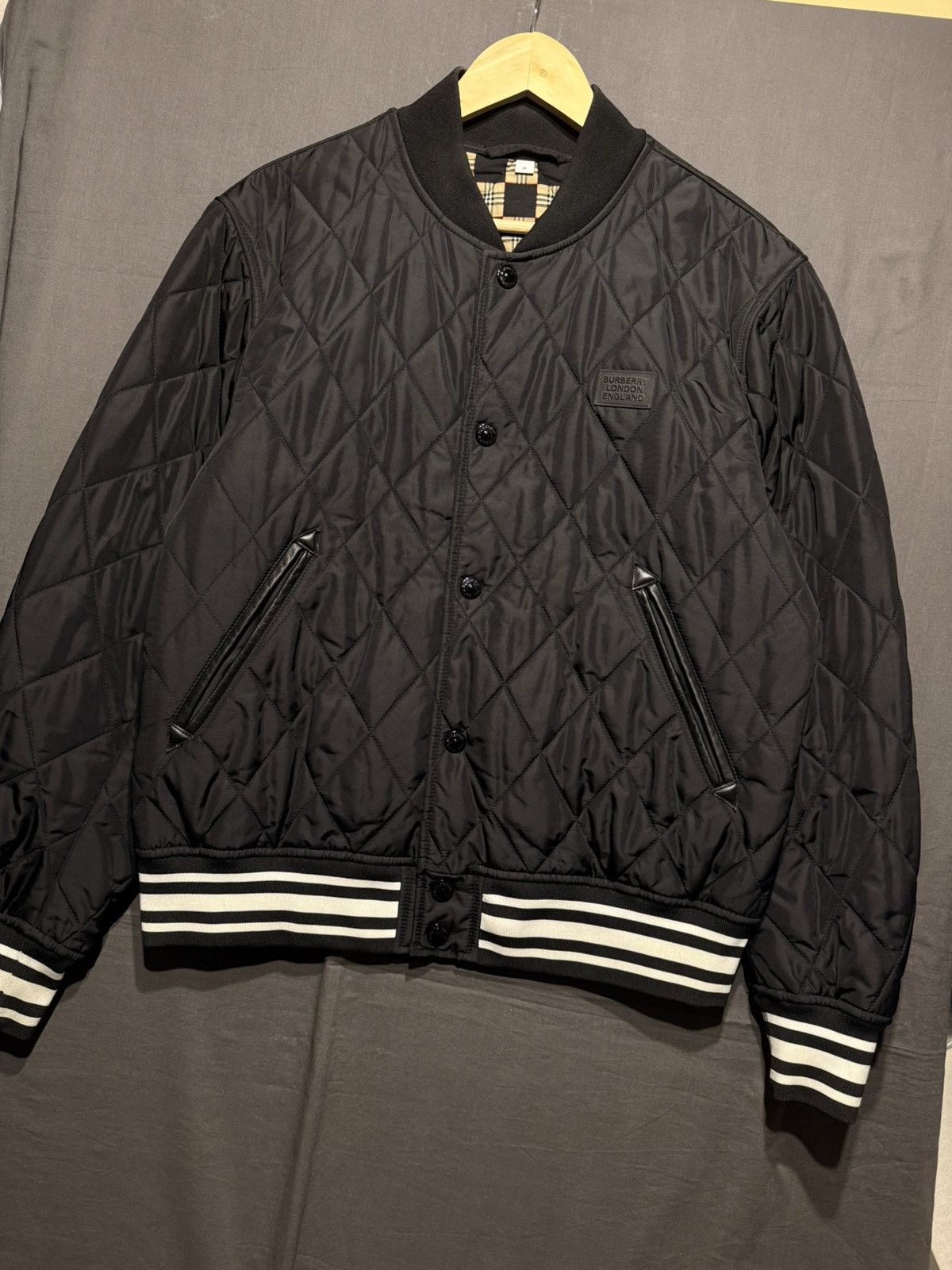 Burberry Burberry Quilted Diamond Varsity Bomber Jacket Size US M / EU 48-50 / 2 - 1 Thumbnail