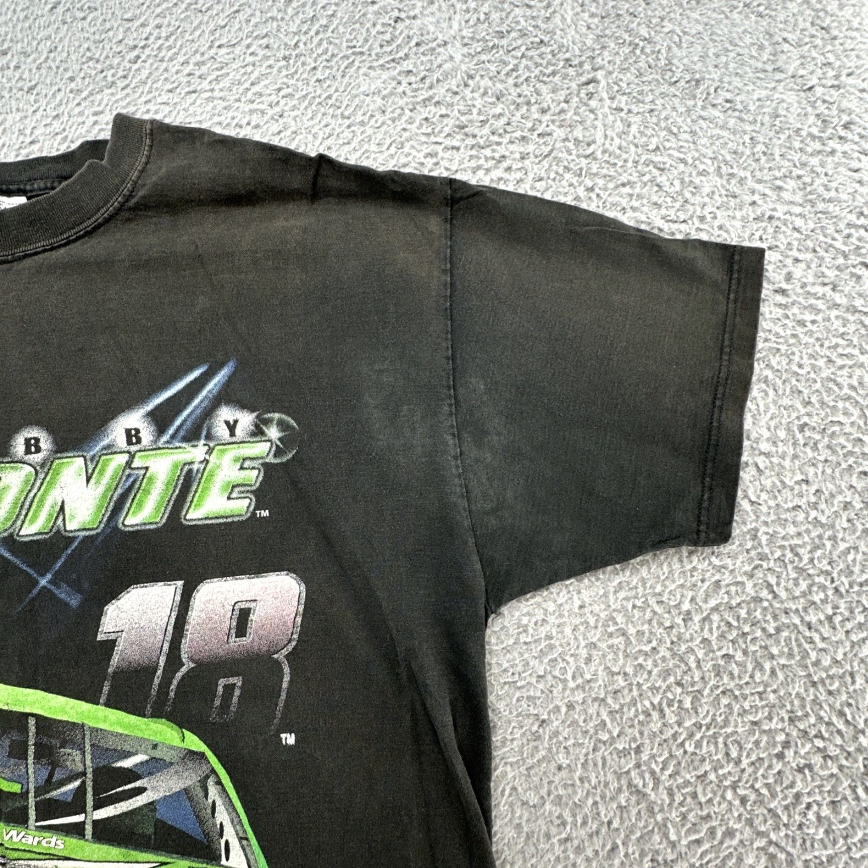 Chase Authentics VINTAGE NASCAR Bobby Labonte #18 T Shirt Lighting Em' Up Chase Authentics Large Black 90s Mens T-Shirt Shirts Men Racing Nascar Size US L / EU 52-54 / 3 - 4 Thumbnail