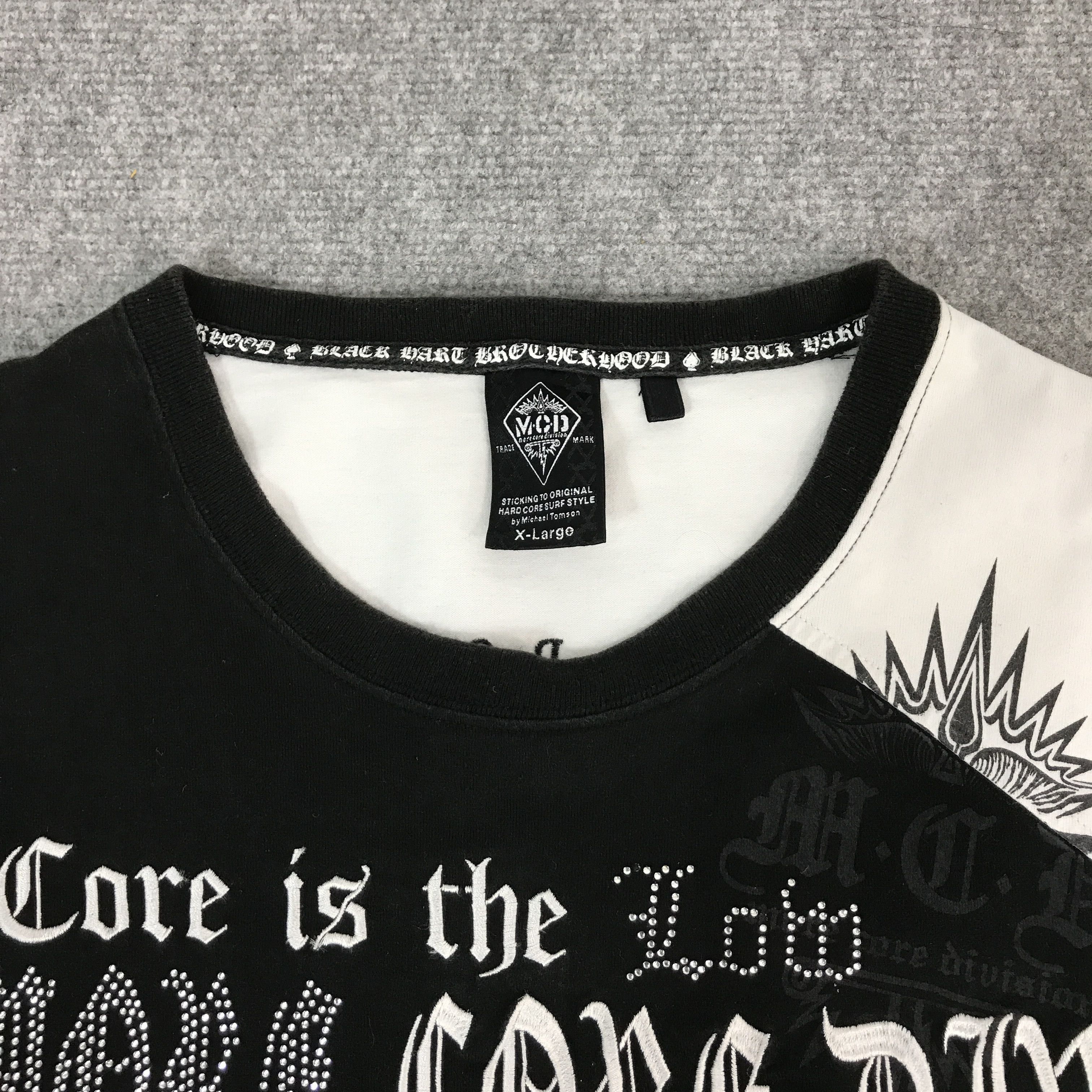 Japanese Brand more core division Embroidery Design Long sleeve T-shirt Size US L / EU 52-54 / 3 - 9 Thumbnail