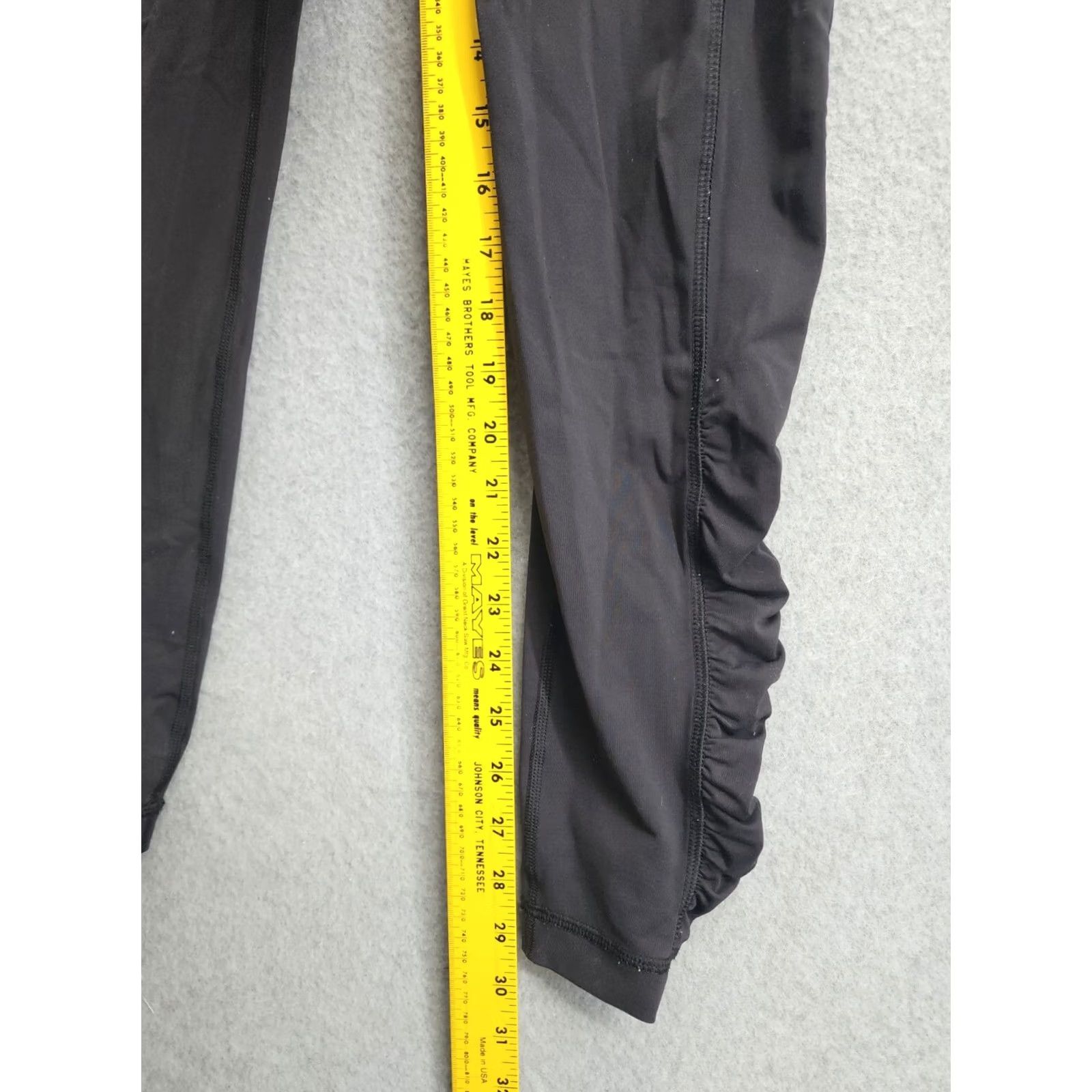 Lululemon Lululemon Leggings Women M Black Activewear Distressed Size 32" / US 10 / IT 46 - 6 Thumbnail