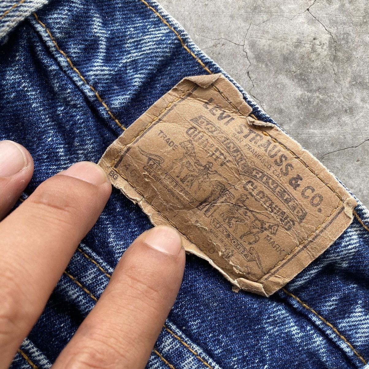 If Six Was Nine × Le Grande Bleu (L.G.B.) × Levi's Vintage 90's Levi's 501 Distressed Denim w35 Size 34" / US 12 / IT 48 - 9 Thumbnail