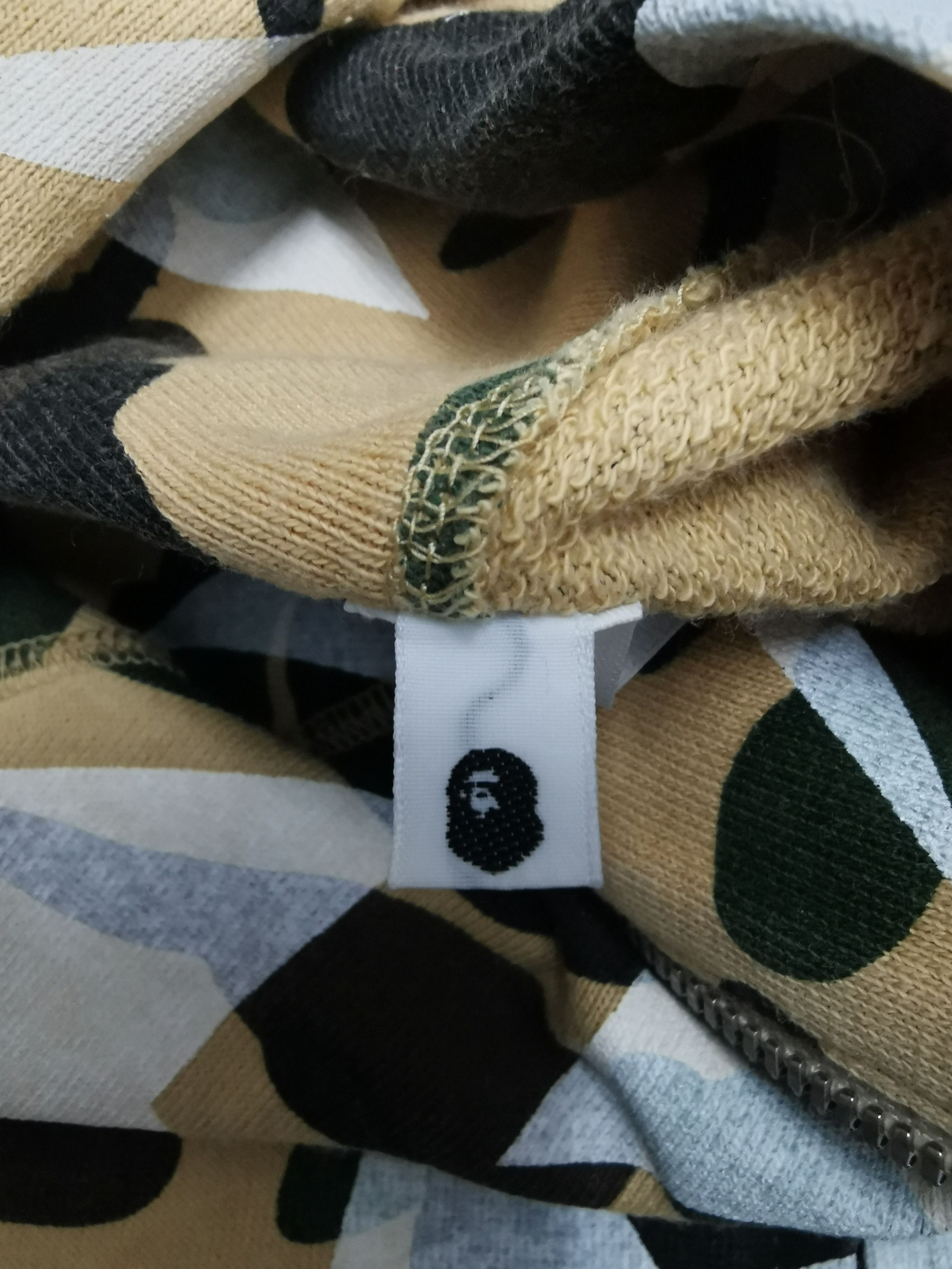 Bape Bape 1st Camo Fullzip Hoodie Size US M / EU 48-50 / 2 - 4 Thumbnail