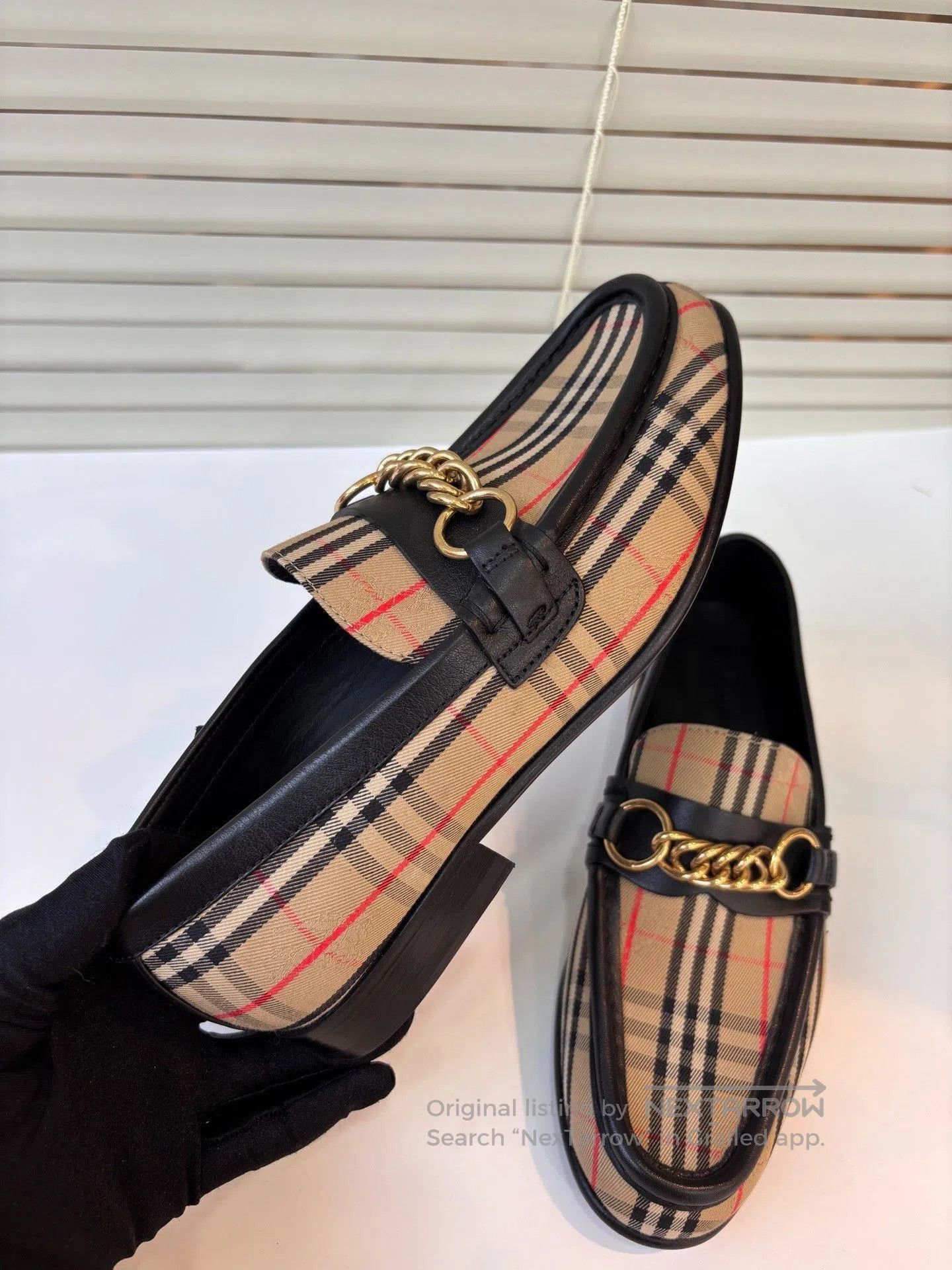 Burberry Burberry Classic Check Slip. Size US 4.5 / IT 34.5 - 6 Thumbnail