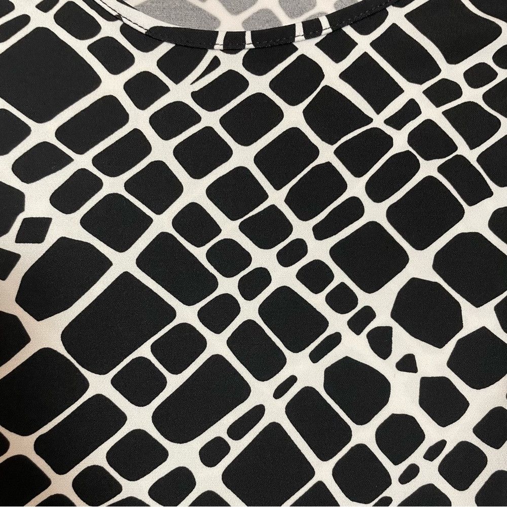 Other Susan Graver Printed Liquid Knit Cold Shoulder Black White Size L / US 10 / IT 46 - 9 Thumbnail