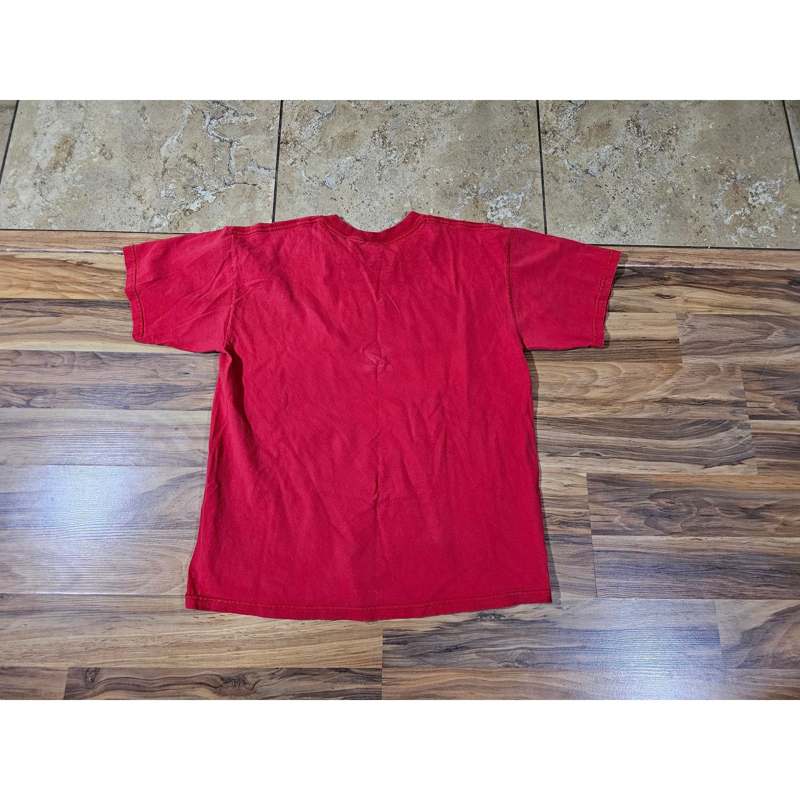 Gildan Green Day Minority 2001 T-Shirt Red Black Sz L Size US L / EU 52-54 / 3 - 4 Thumbnail