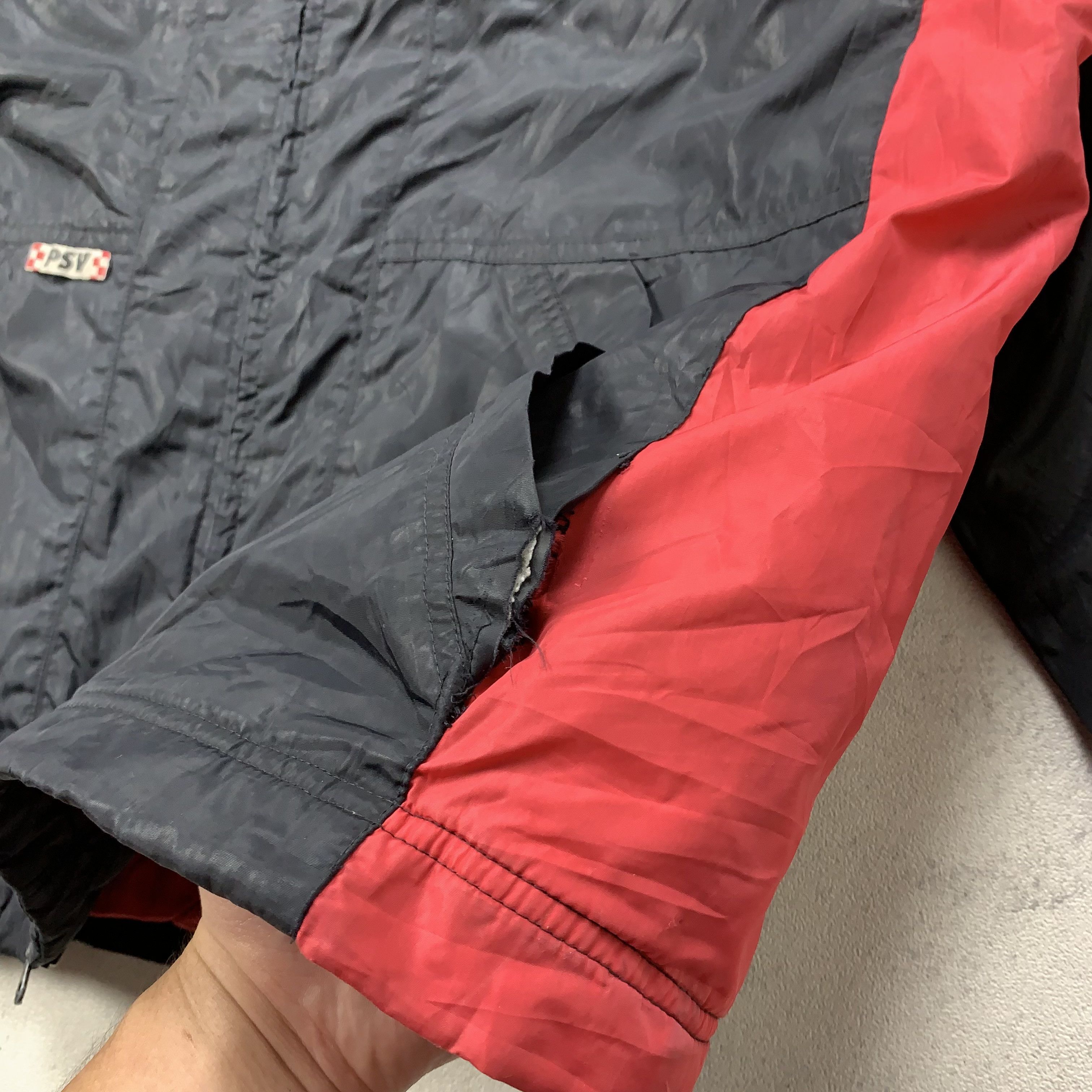Nike Vintage Nike PSV Eindhoven Jacket Size US L / EU 52-54 / 3 - 9 Thumbnail