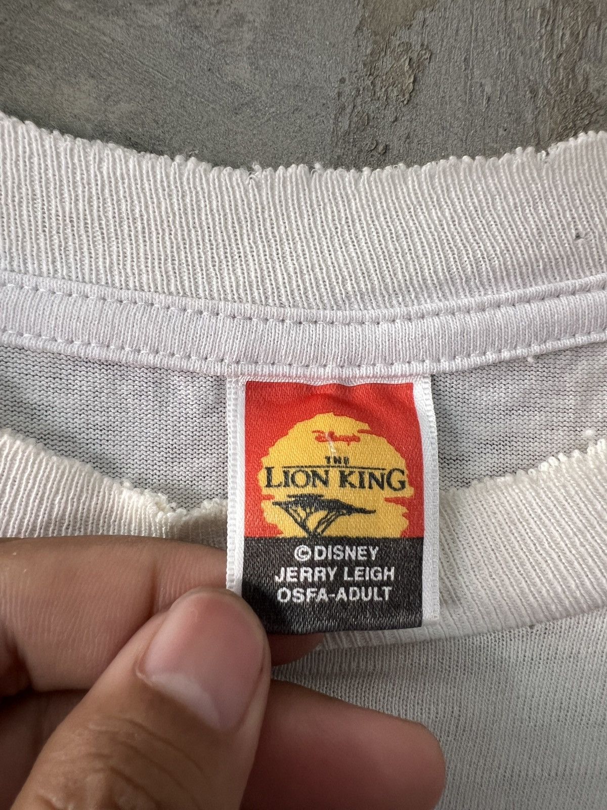 Disney × Vintage Vintage Disney AOP The Lion King (90s) Size US XXL / EU 58 / 5 - 2 Thumbnail