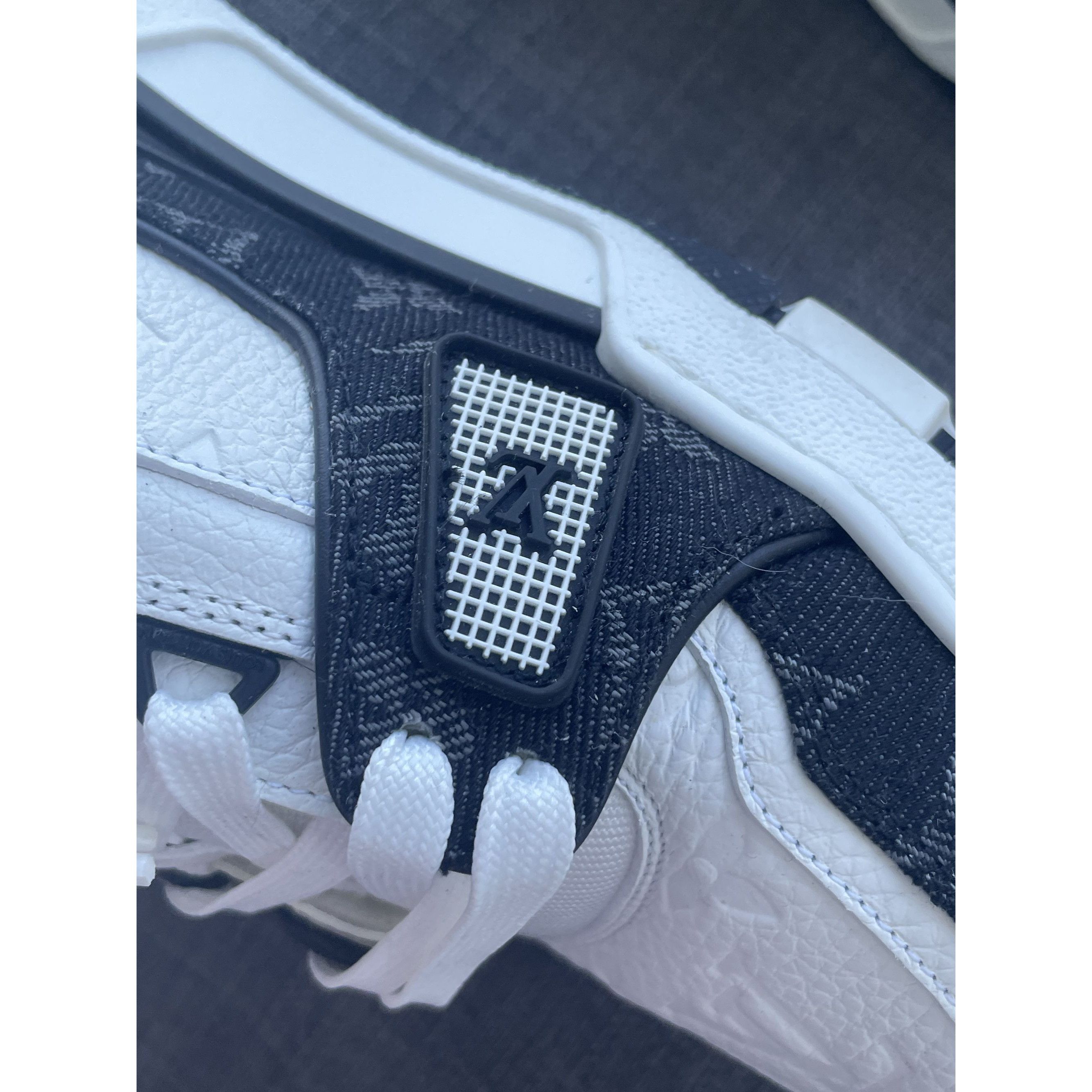 Louis Vuitton Louis Vuitton LV Trainer Sneakers White & Black Monogram Lea Size US 5 / EU 37 - 8 Thumbnail