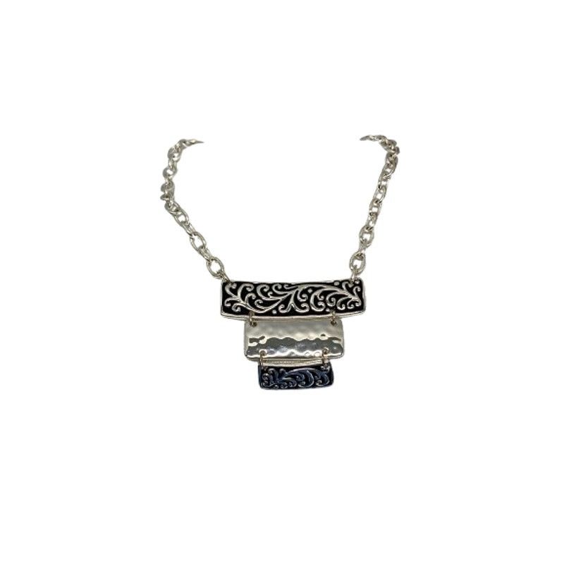 non Silver Tone Geometric Pendant Necklace Black Enamel Size ONE SIZE - 2 Thumbnail