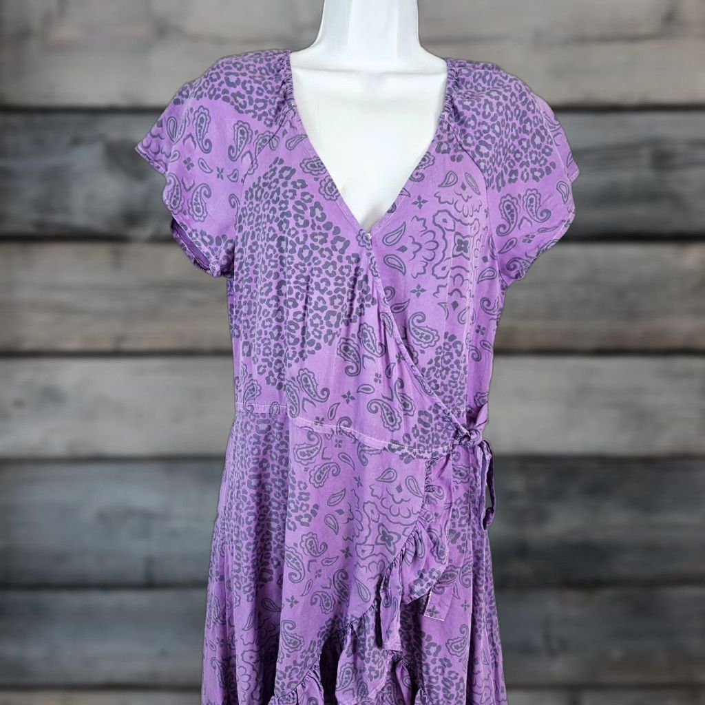Wrangler VINTAGE Wrangler Retro Womens Hi-Low Wrap Dress Sz Medium Purple Animal Print Paisley Size M / US 6-8 / IT 42-44 - 1 Thumbnail