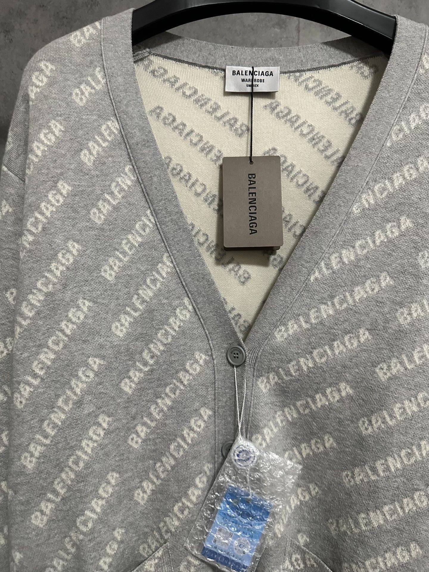 Balenciaga Balenciaga SS23 All-Over Logo Knit Sweater Size US M / EU 48-50 / 2 - 2 Thumbnail