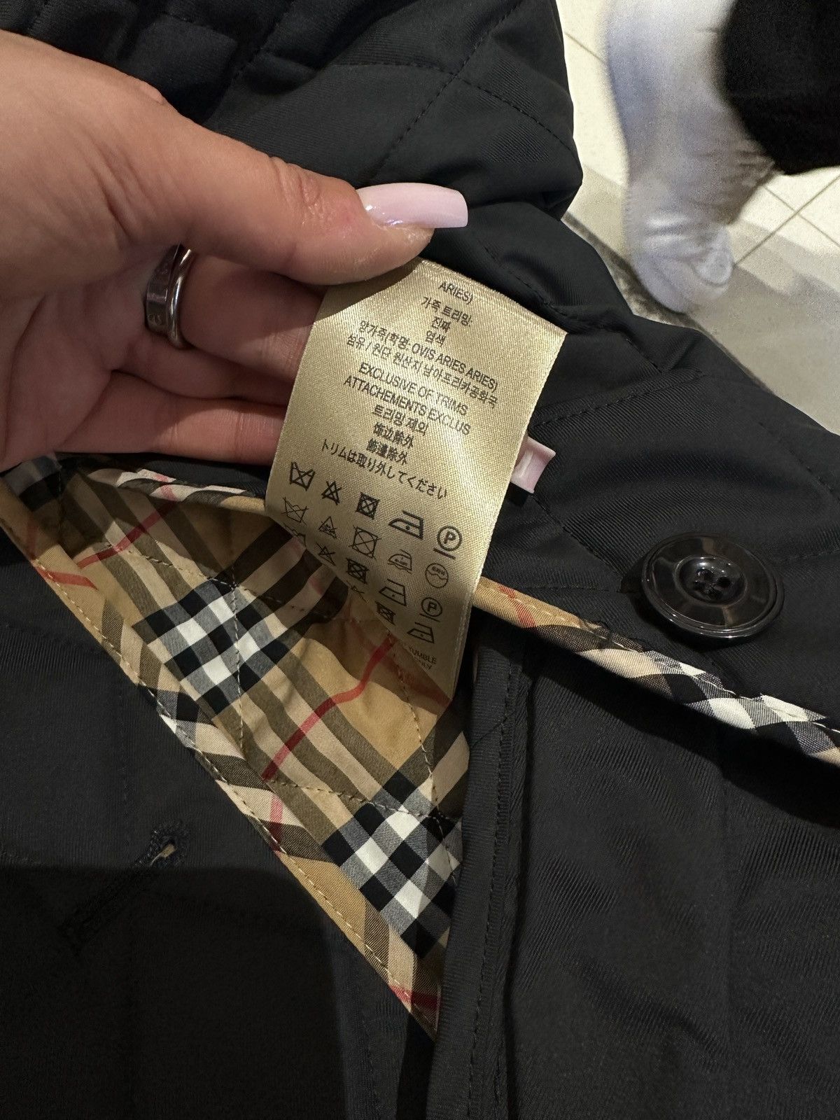 Burberry Burberry Quilted Nylon Barn Jacket Size S / US 4 / IT 40 - 6 Thumbnail
