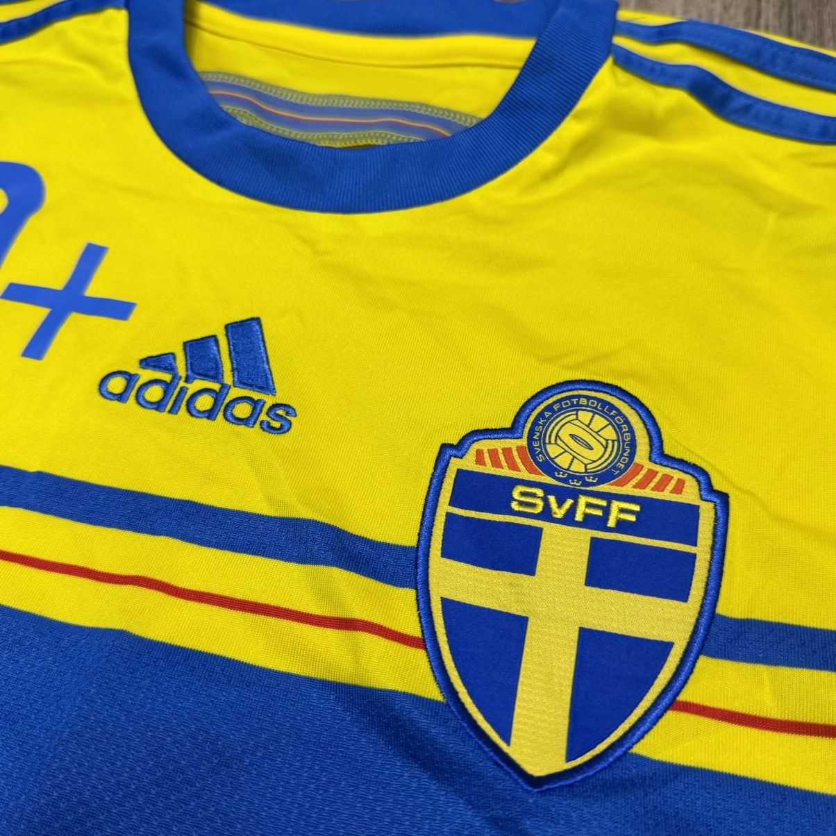 Adidas Sweden 14/15 Ibrahimovic 50+ special shirt Size US M / EU 48-50 / 2 - 5 Thumbnail