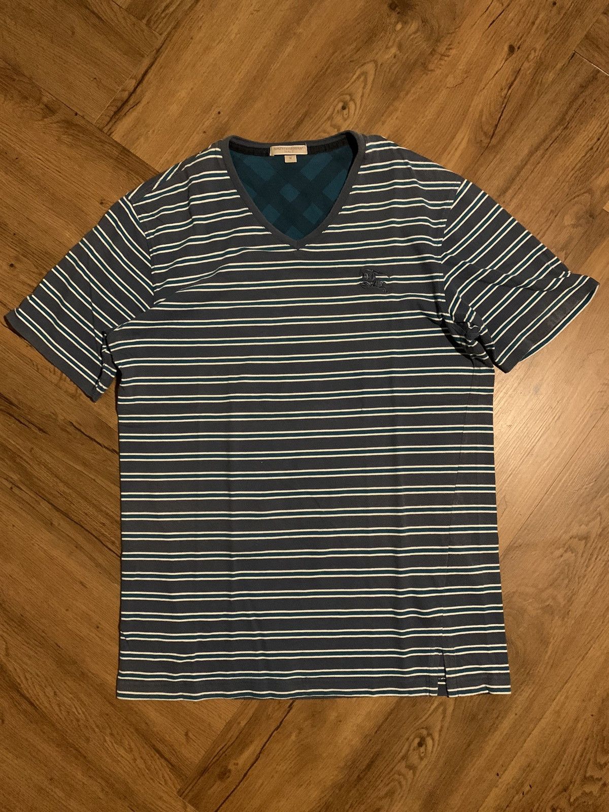 Burberry 2000s Burberry Brit – V-Neck Striped Tee (Size M) Size US M / EU 48-50 / 2 - 1 Thumbnail
