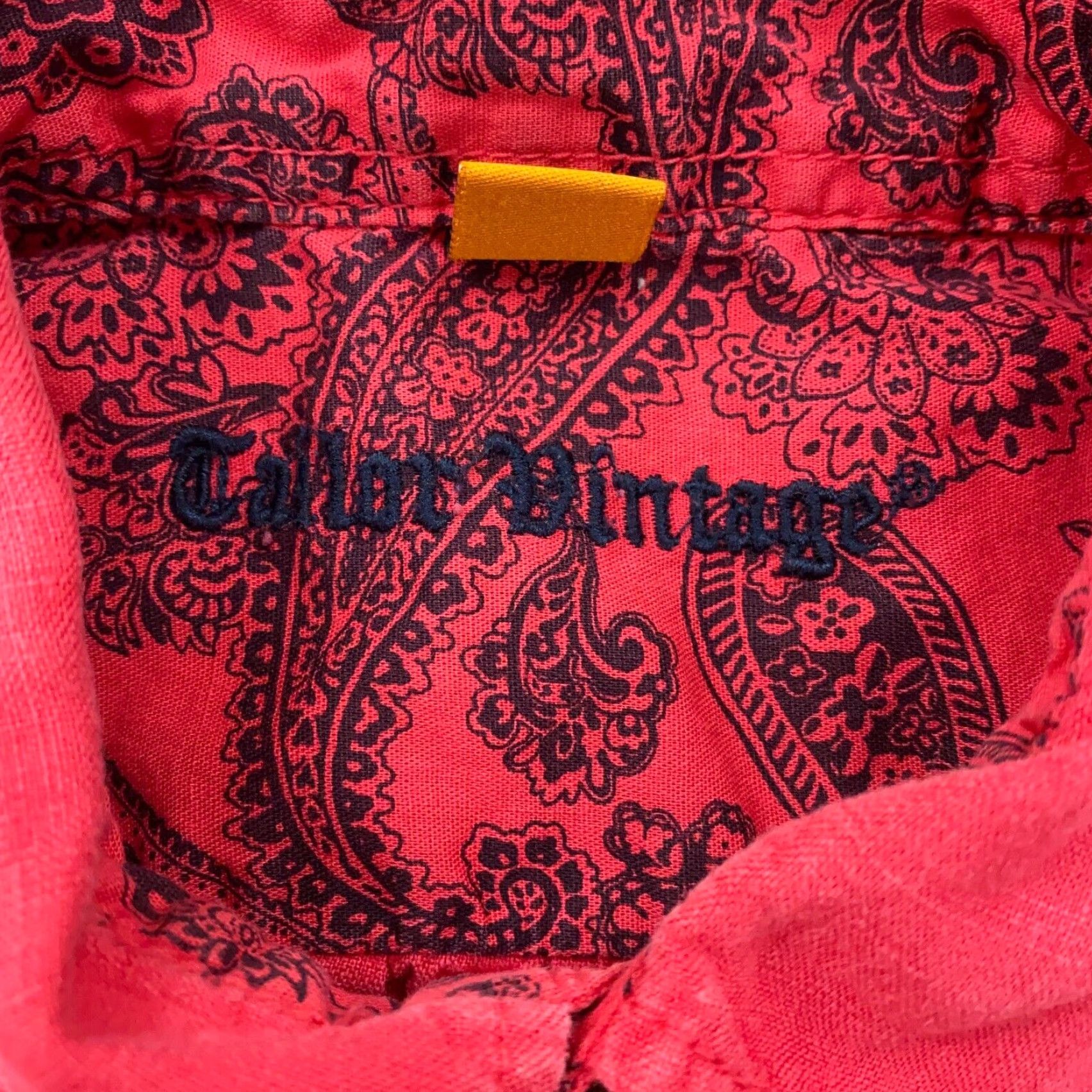 Vintage VINTAGE Tailor Vintage Linen Shirt Mens M Red Paisley Flip Cuff Button Down Shirt Size US M / EU 48-50 / 2 - 3 Thumbnail
