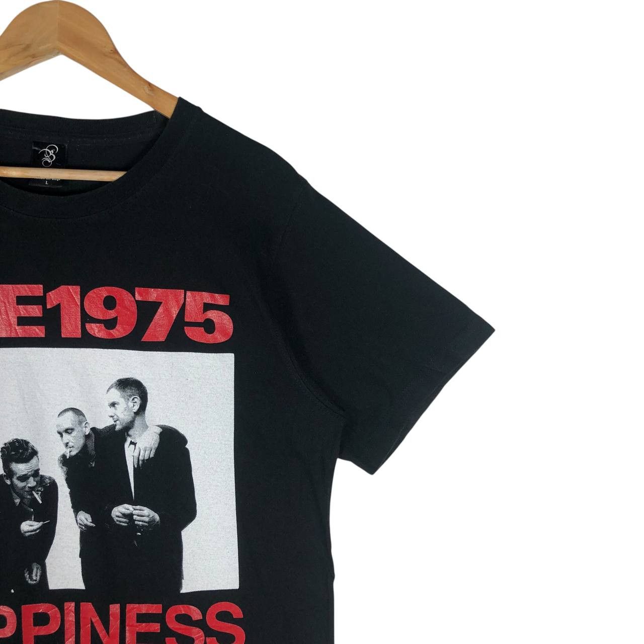 Band Tees Bishop & Bishop The 1975 Happiness Band T-Shirt Size US L / EU 52-54 / 3 - 4 Thumbnail