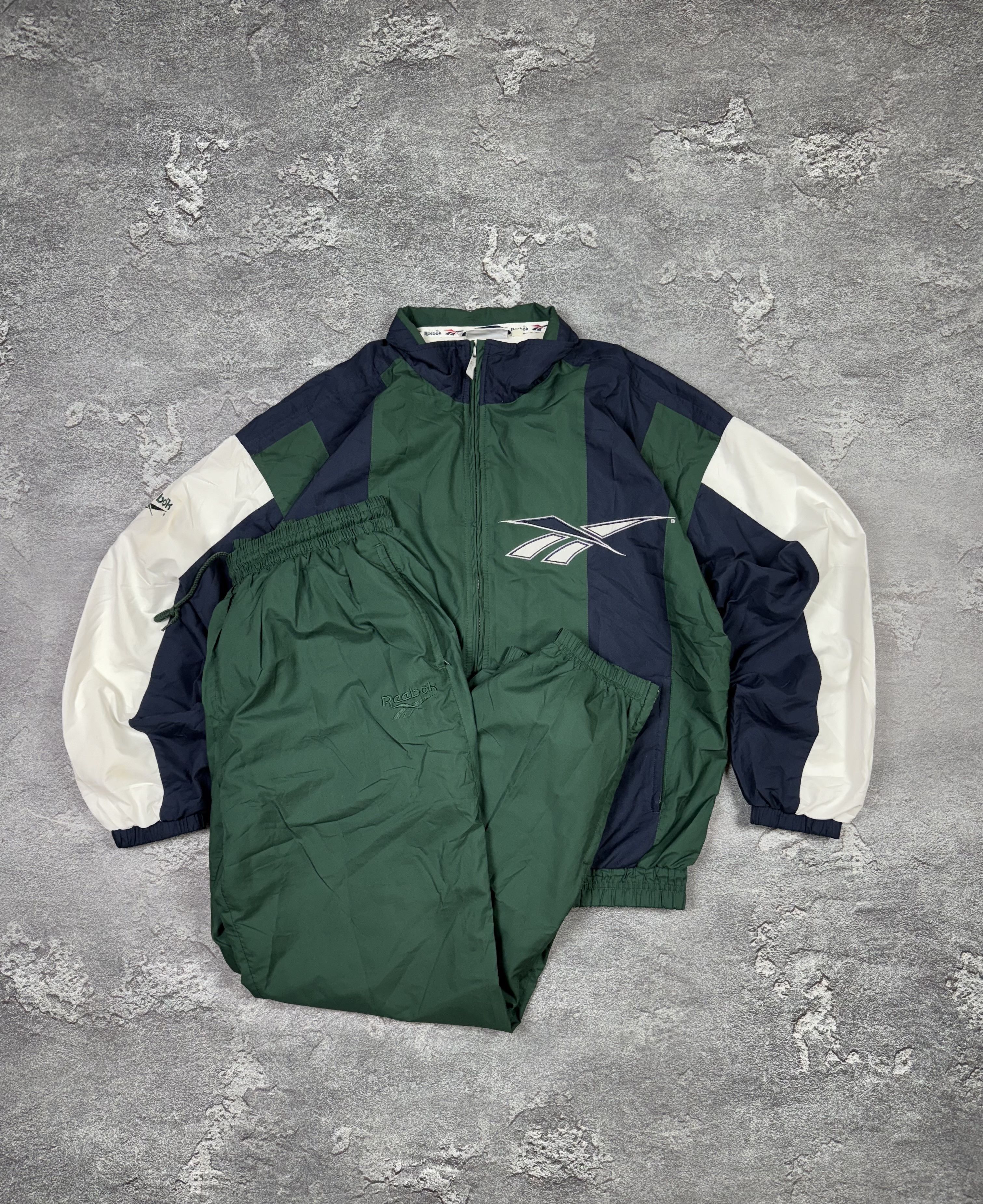 VTG Reebok Tracksuit 90s Nylon Baggy Size XL Y2K