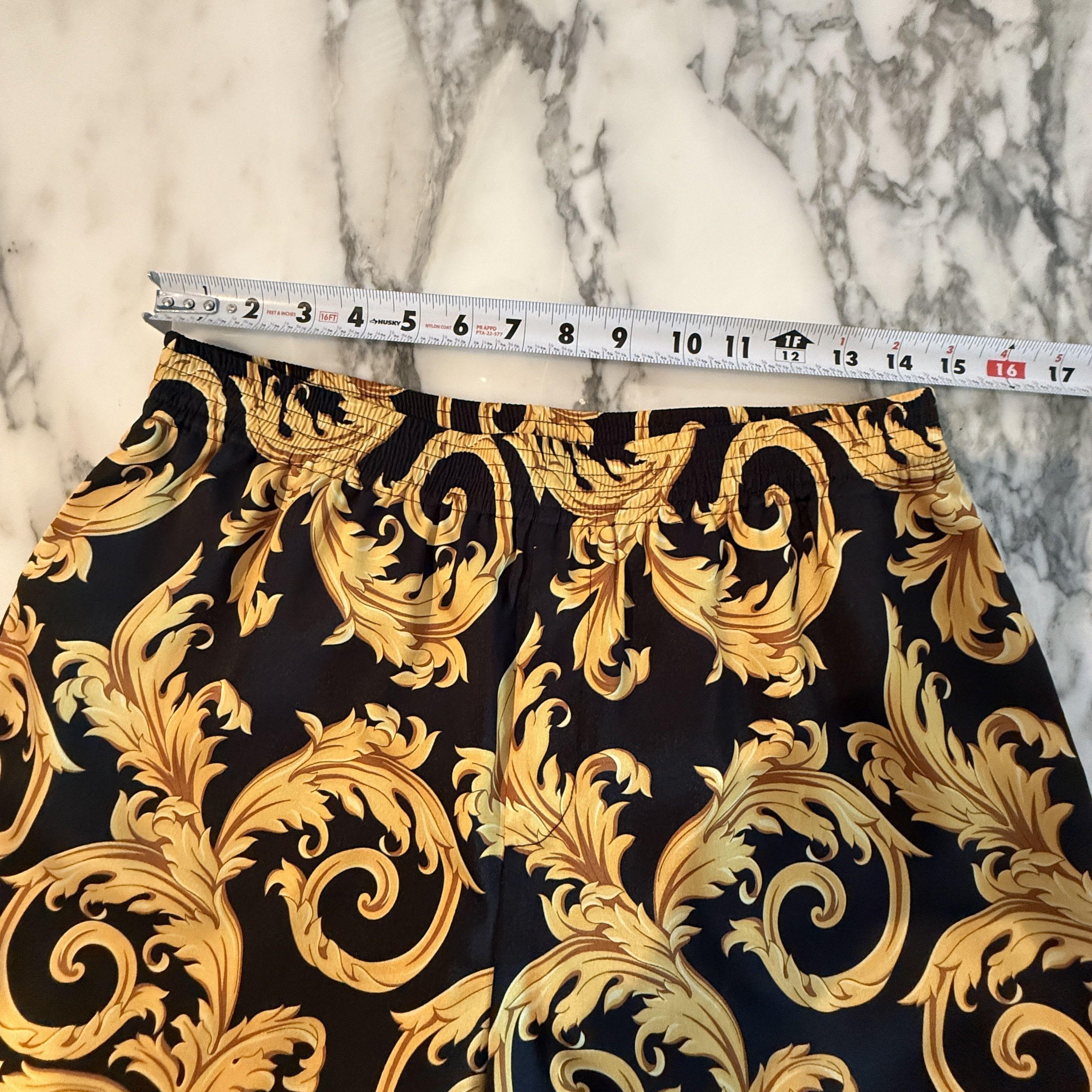 Versace Versace Men'sBaroque Poly Shorts Black Gold Print Shorts 48 Size US 32 / EU 48 - 13 Thumbnail