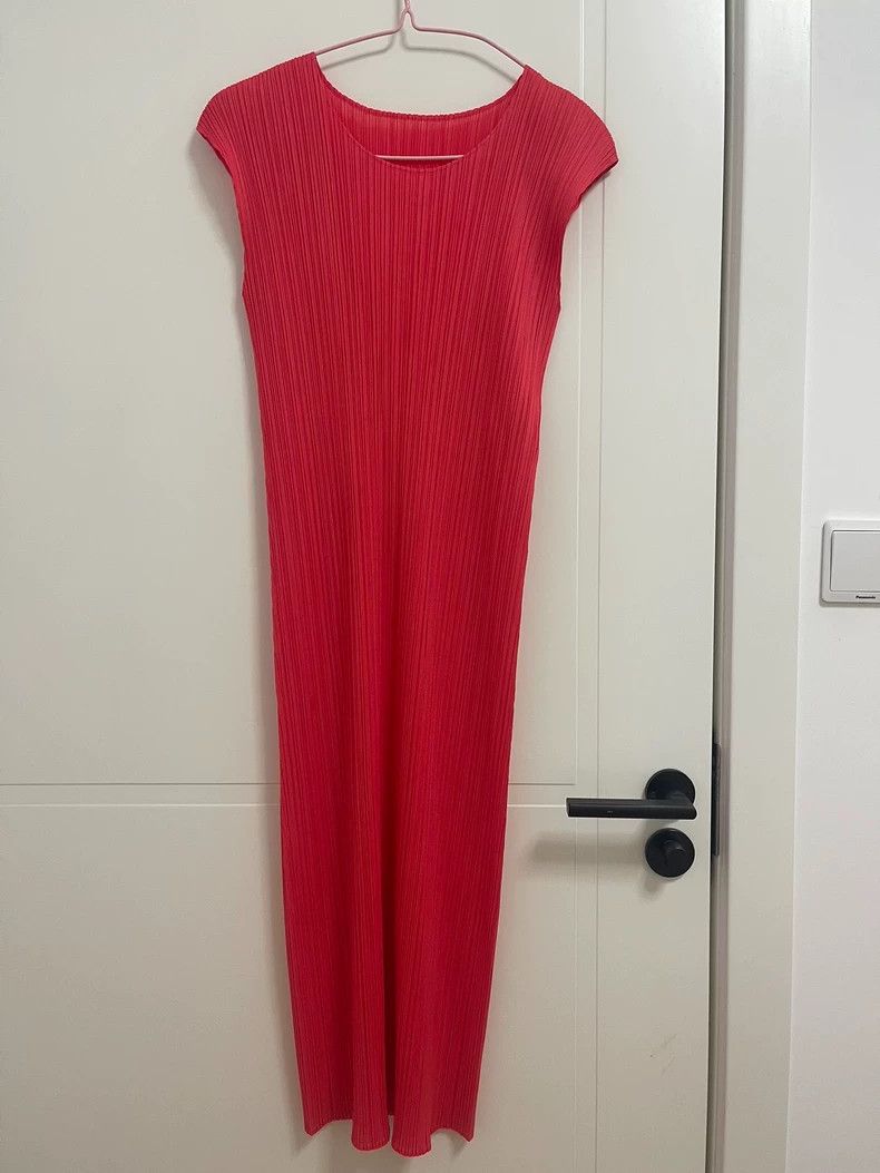 Issey Miyake Issey Miyake size:3 Watermelon red dress Size M / US 6-8 / IT 42-44 - 1 Thumbnail