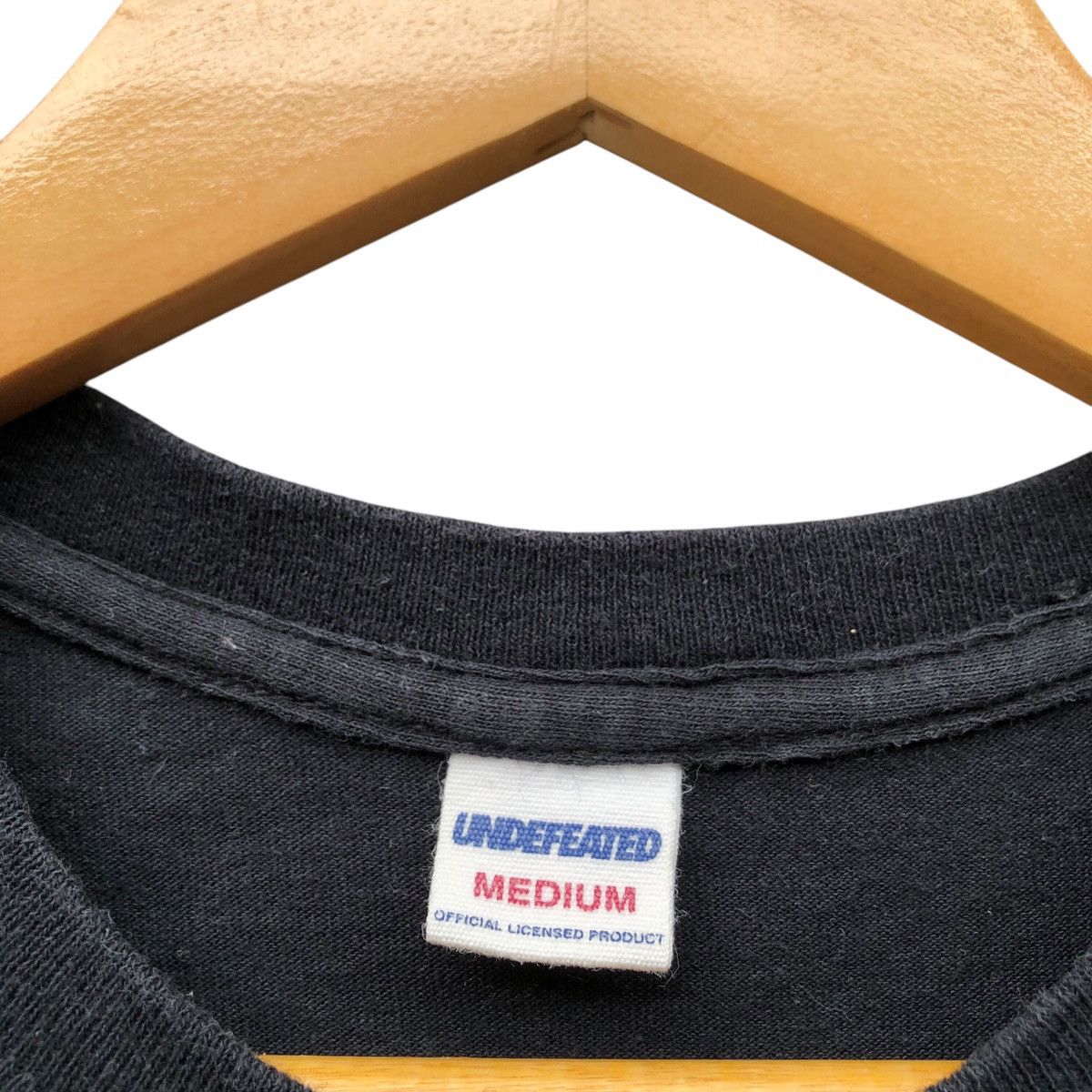 Japanese Brand × Undefeated Sunfaded UNDEFEATED jason bone crusher tshirt Size US M / EU 48-50 / 2 - 4 Thumbnail