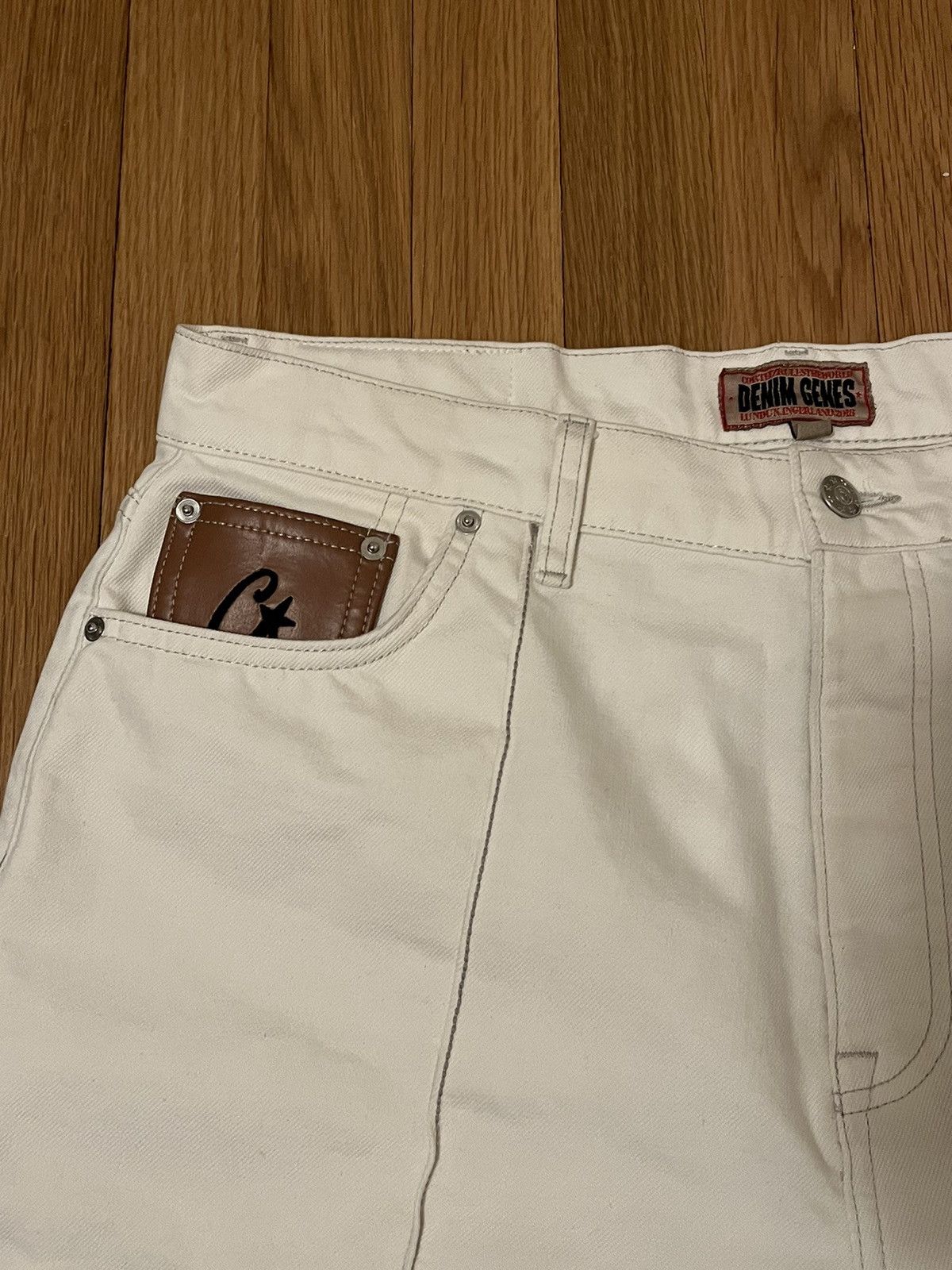 Corteiz ⚡️SELLING BASED ON OFFERS⚡️ Corteiz cream denim shorts Size US 36 / EU 52 - 2 Thumbnail