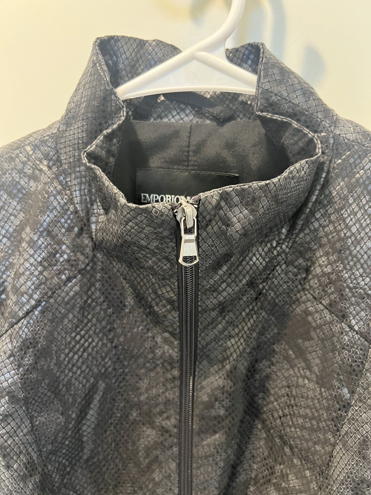 Emporio Armani Vintage Emporio Armani Snakeskin jacket Size S / US 4 / IT 40 - 6 Thumbnail