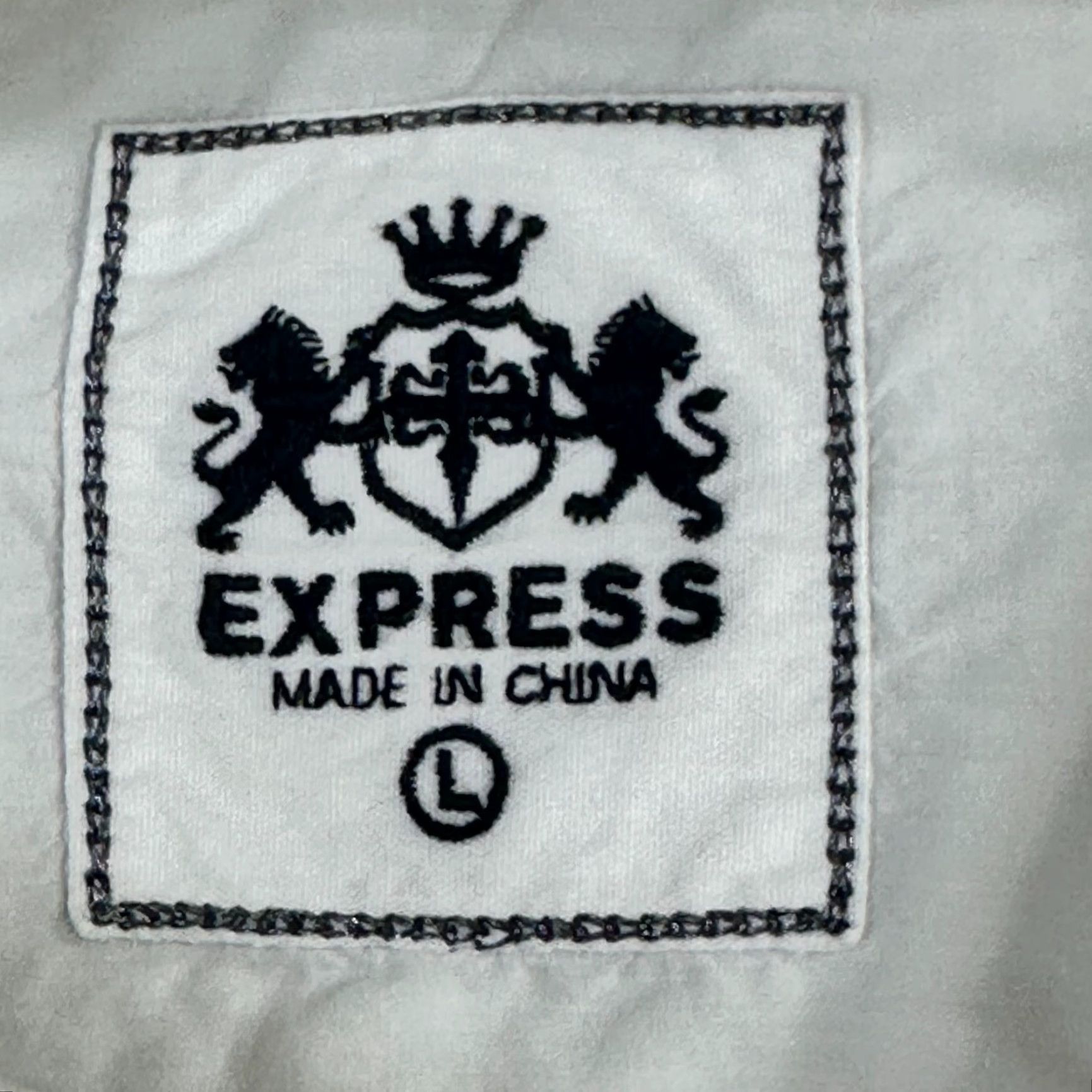 Express Y2K Long Sleeve Graphic Button Up White Men's Large Lightweight Lion NY City Shirt Size US L / EU 52-54 / 3 - 5 Thumbnail