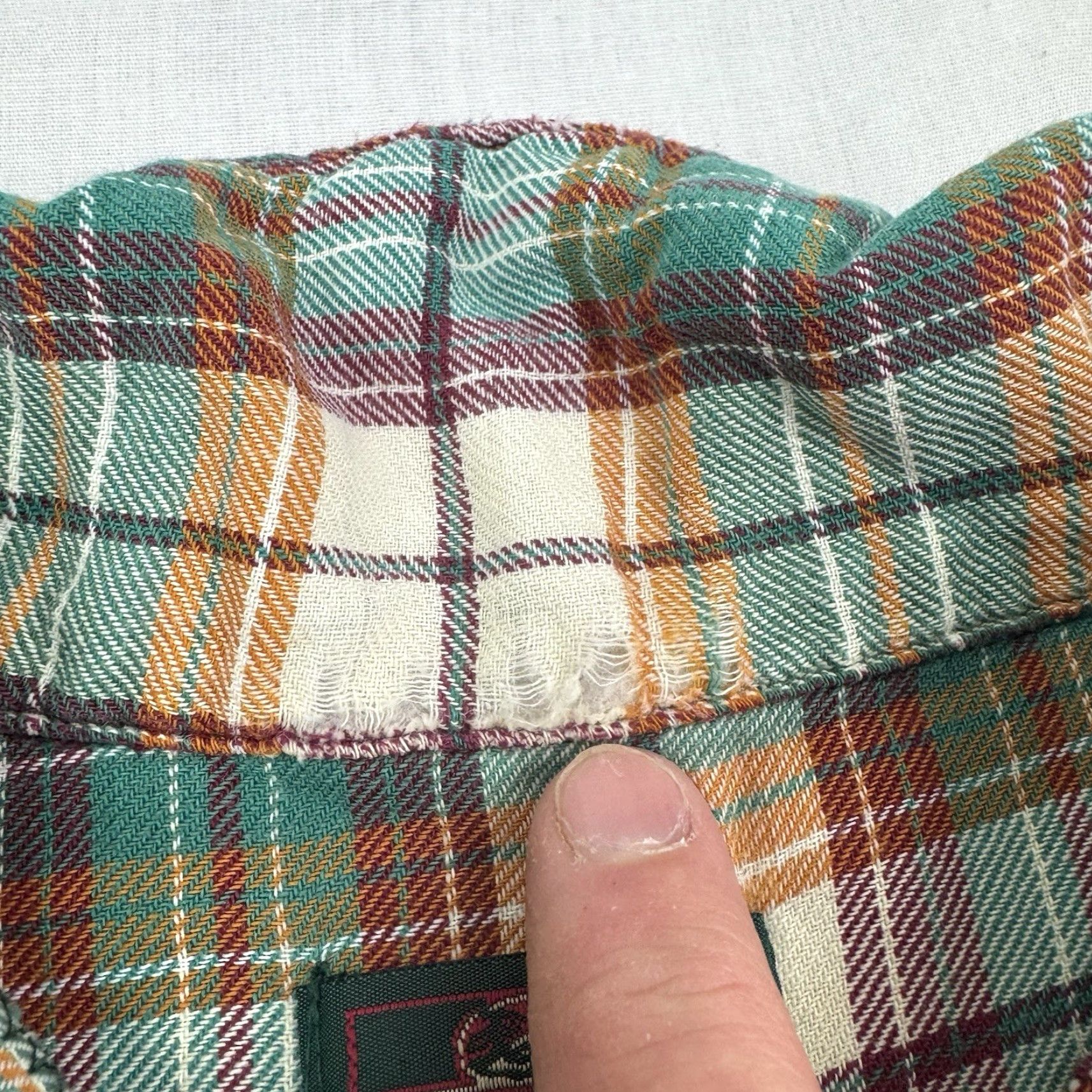 Vintage VINTAGE Greatland Shirt Adult L Green Plaid Button-Up Long Sleeve Outdoors Mens Regular 90s Classic Size US L / EU 52-54 / 3 - 5 Thumbnail
