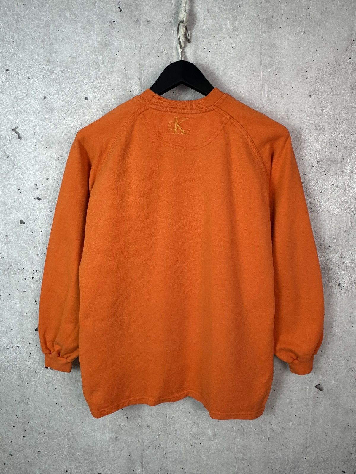 Calvin Klein Vintage Calvin Klein Oversized Orange Long Sleeve Swetshirt Size US L / EU 52-54 / 3 - 6 Thumbnail