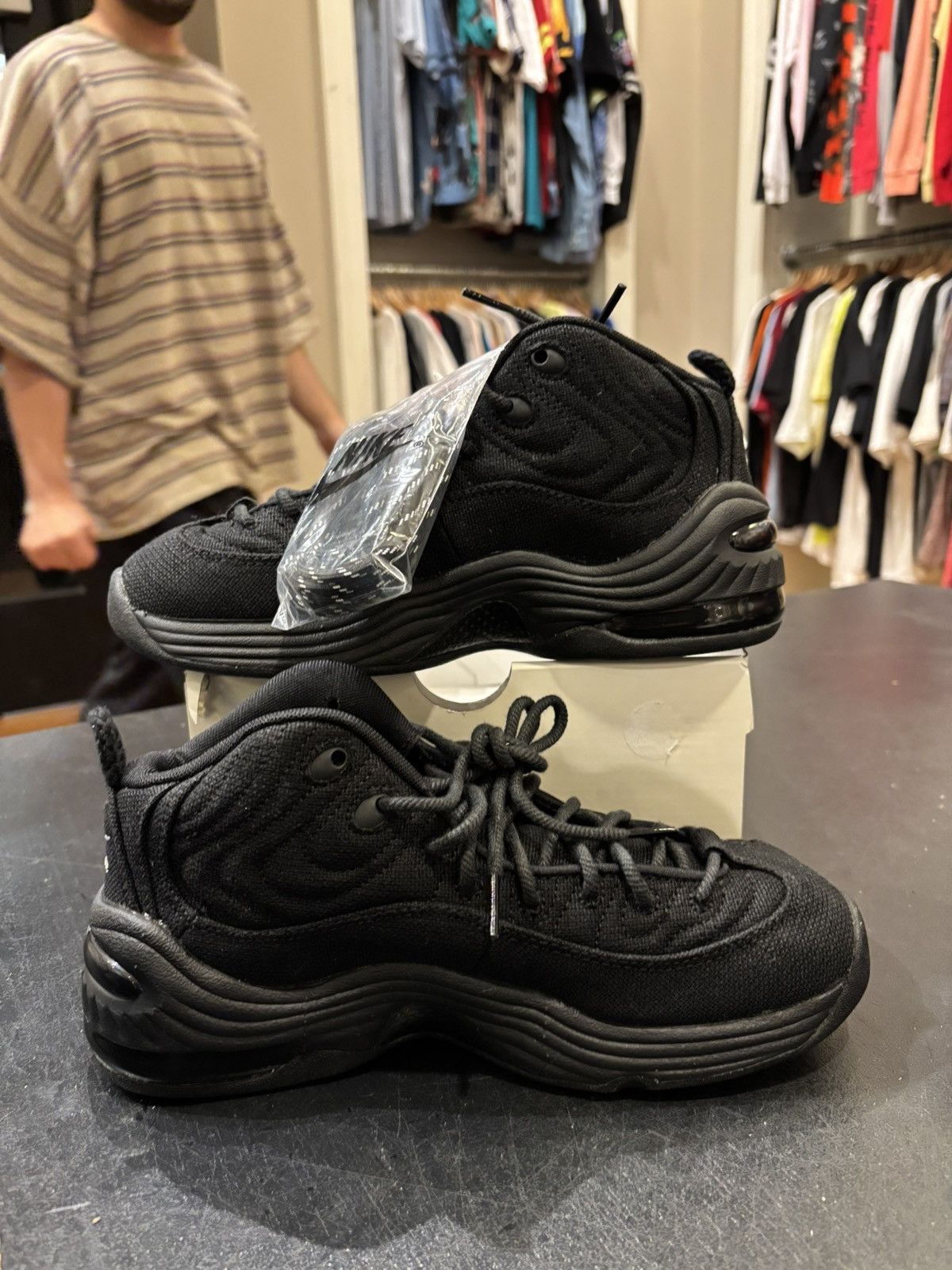 Nike × Stussy Nike X Stussy Size US 6.5 / EU 39-40 - 2 Thumbnail