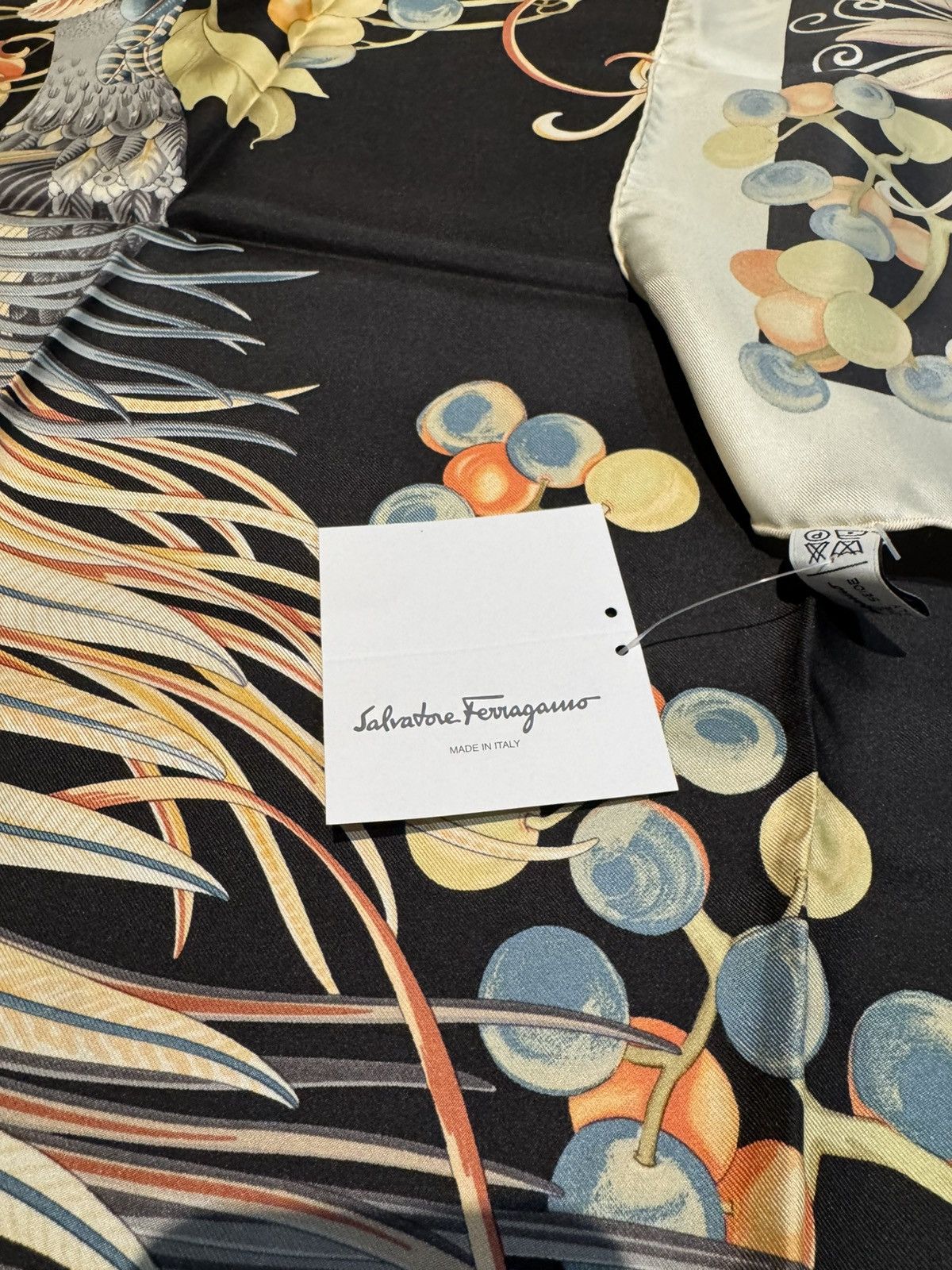 Salvatore Ferragamo *NEW* Ferragamo Silk Scarf Navy/Cream/Multi Peacock Size ONE SIZE - 4 Thumbnail