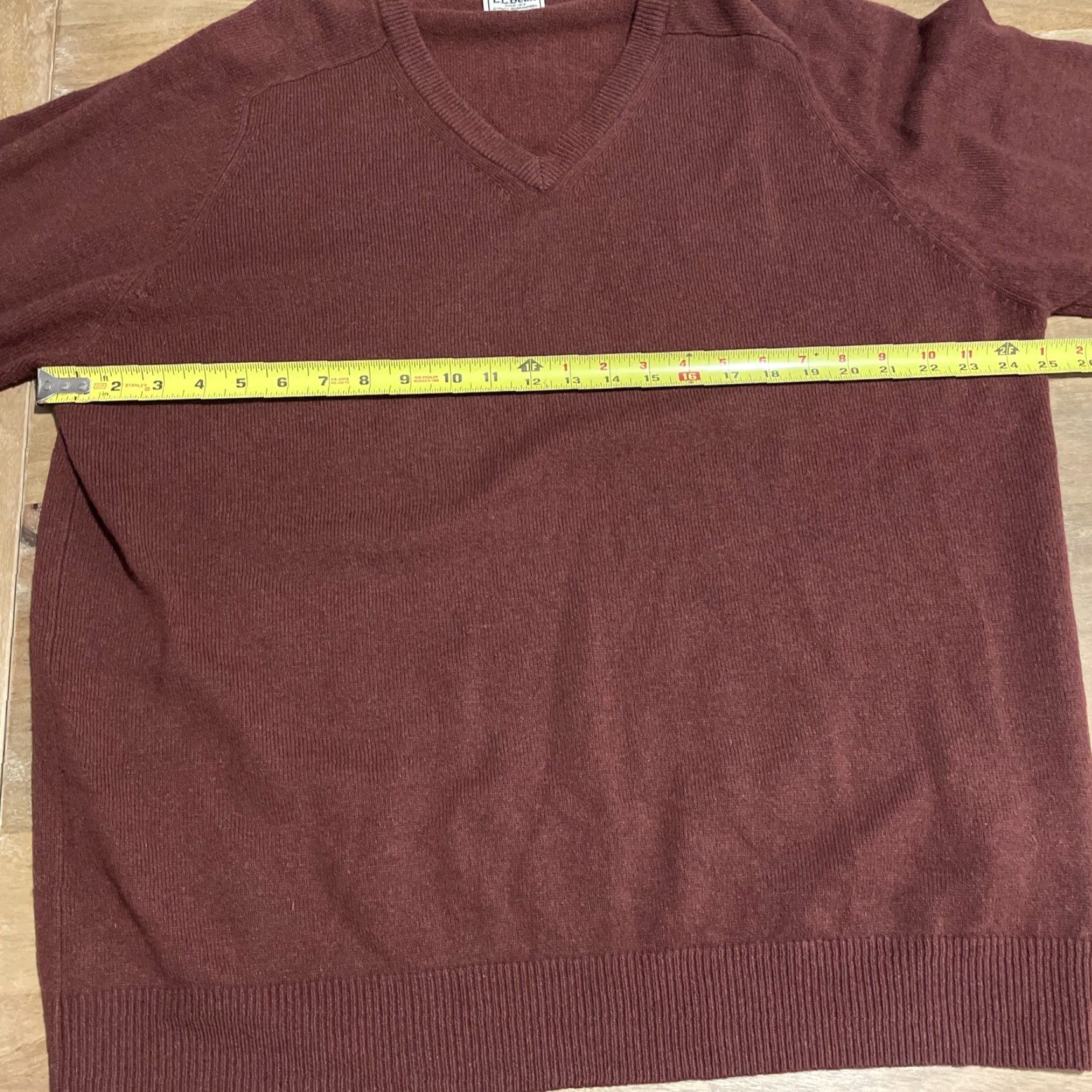 Vintage VINTAGE L.L. Bean Sweater Mens XL V-Neck Pullover Long Sleeve Auburn 100% Lambswool Knit Wool Size US XL / EU 56 / 4 - 5 Thumbnail
