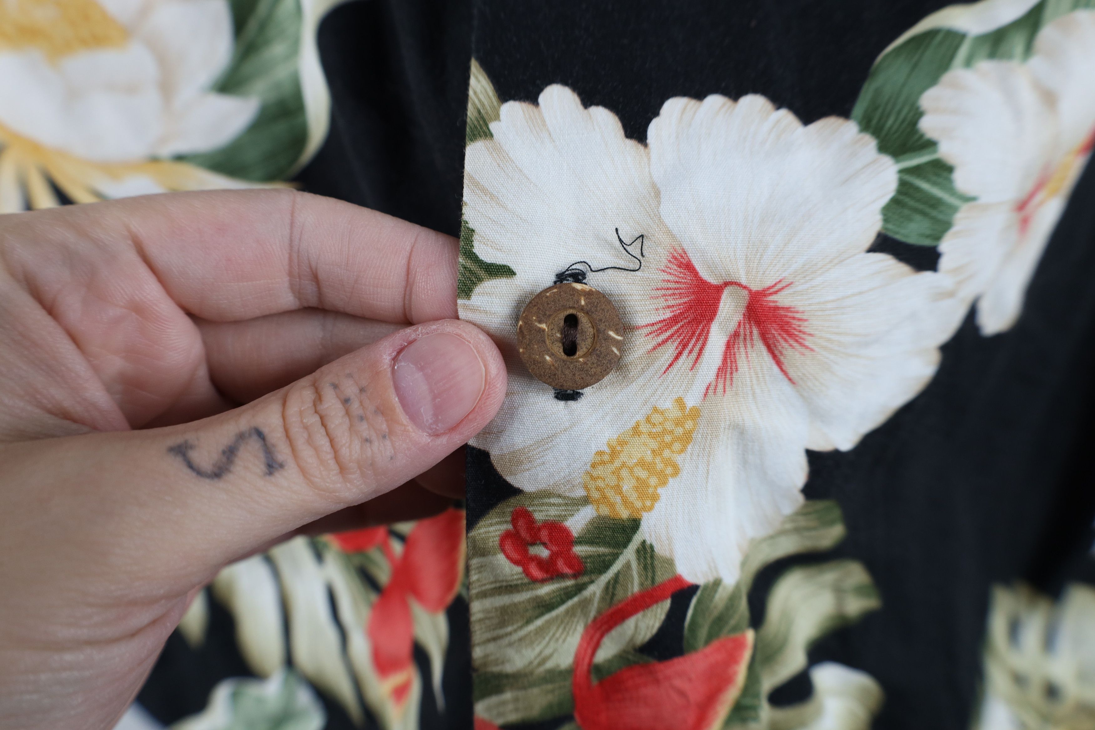 Vintage Vintage 70s 80s Streetwear Camp Collar Button Shirt USA Size US L / EU 52-54 / 3 - 5 Thumbnail