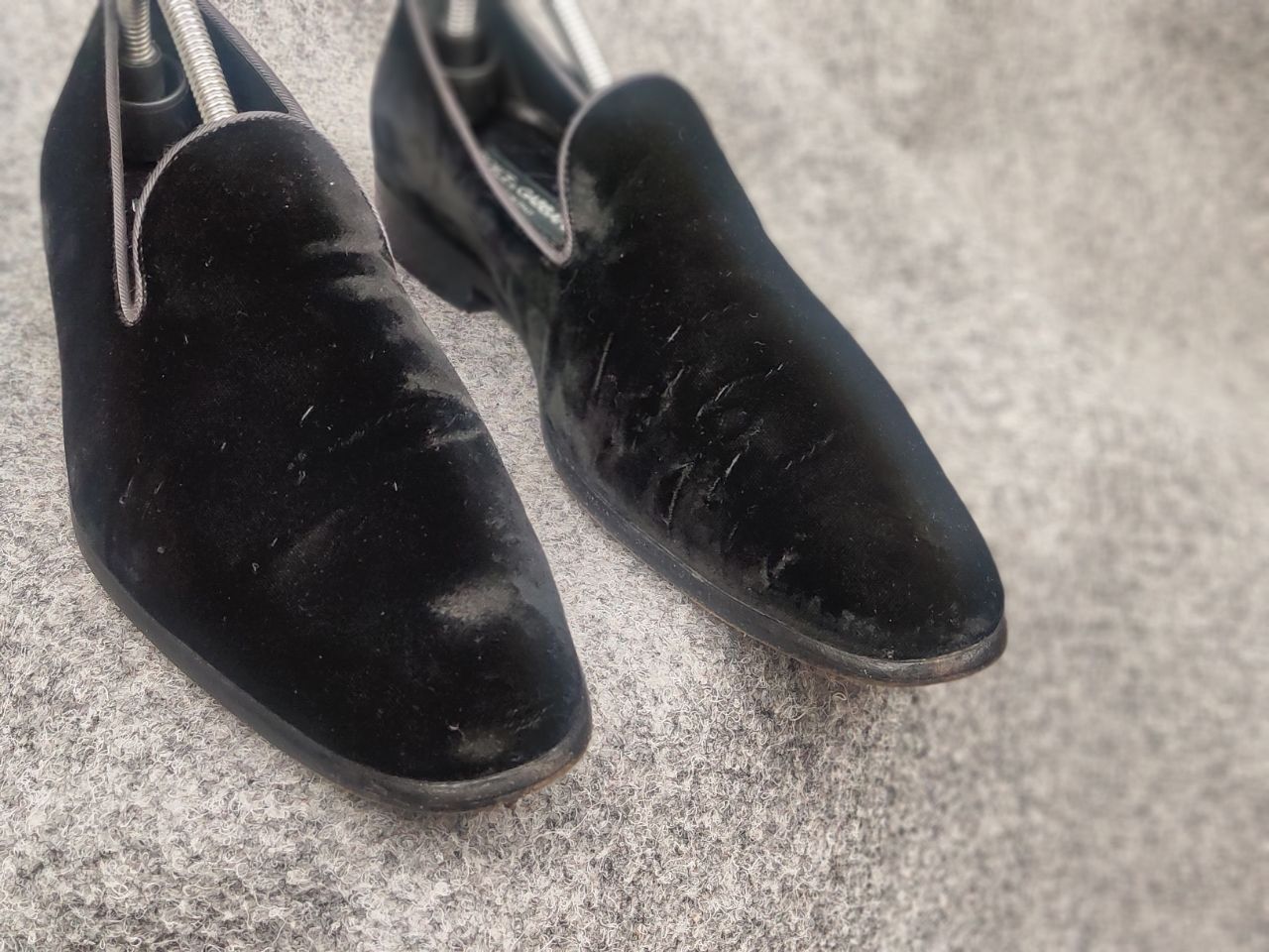 Dolce & Gabbana Dolce & Gabbana Velour Black Slip On loafers classic Shoes Size US 7 / EU 40 - 15 Thumbnail