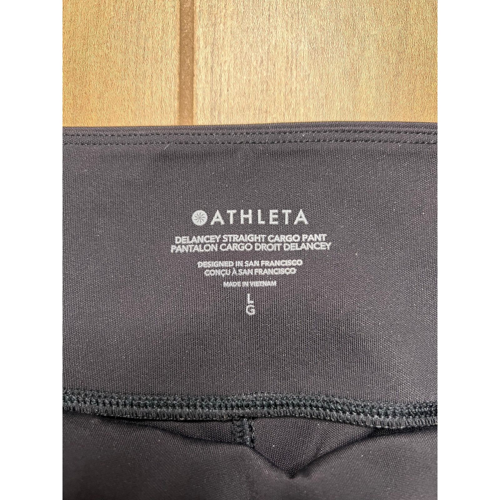 Athleta Athleta Delancey Straight Cargo Pants Womens Large Black Size 31" - 4 Thumbnail