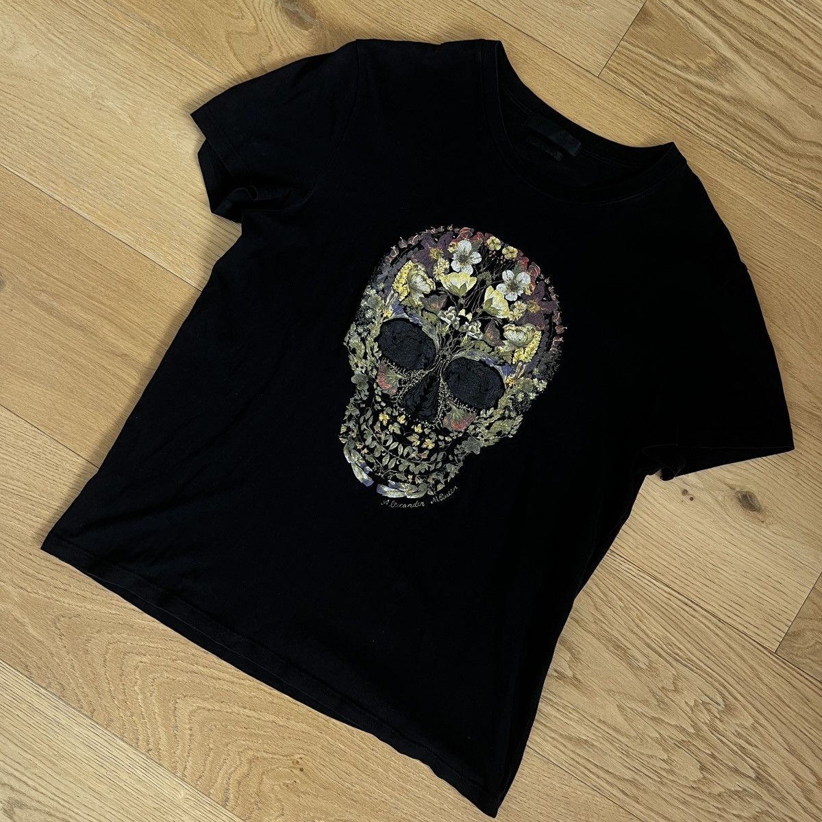 Image of Alexander Mcqueen Classic Tshirt in Black, Men's (Size Small)