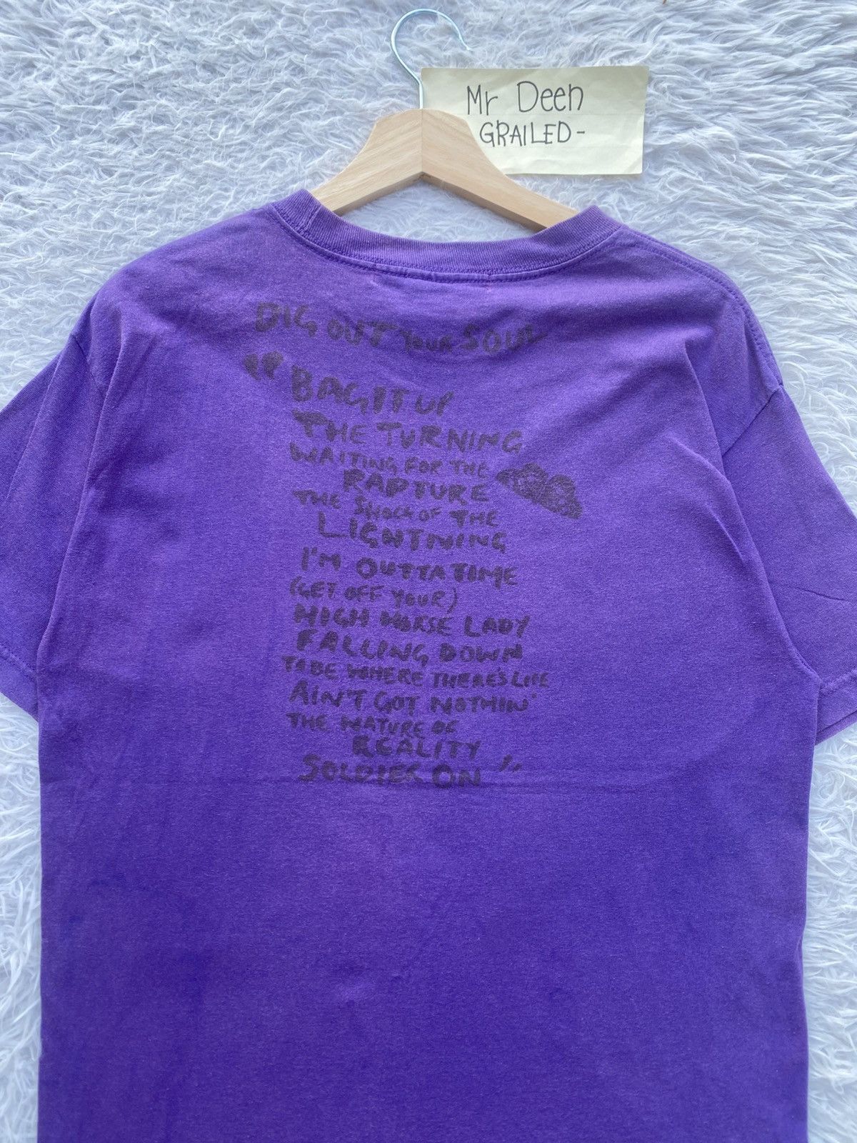 Band Tees Vintage Oasis Band Tee Dig Out Your Soul Tshirt Size US M / EU 48-50 / 2 - 19 Thumbnail