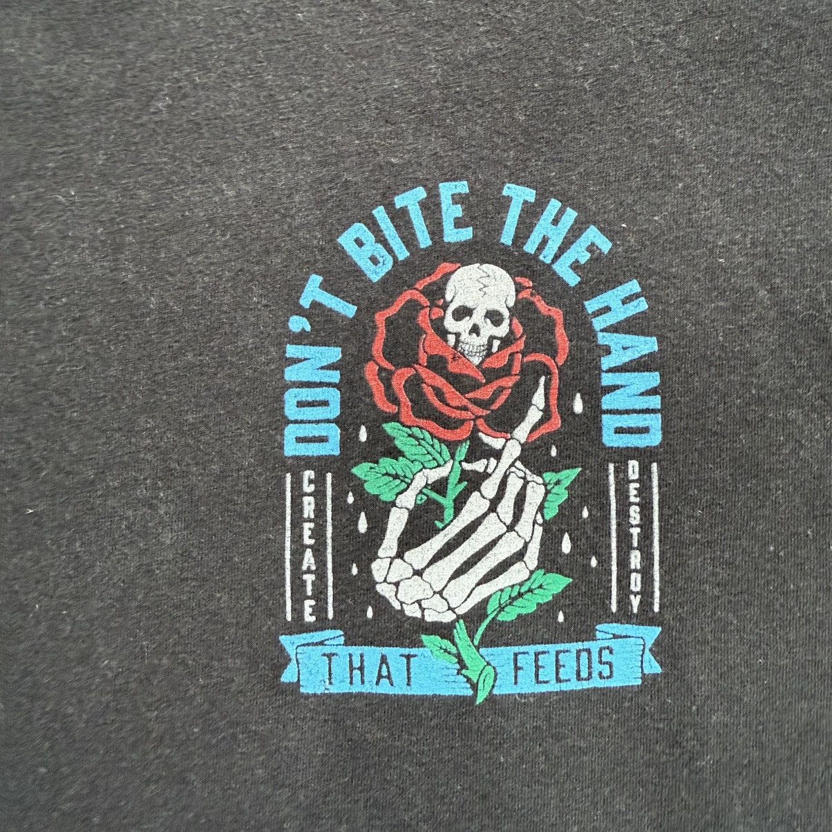 Japanese Brand × Other LCM International Don’t Bite The Hand That Feeds Tee Size US XL / EU 56 / 4 - 5 Thumbnail