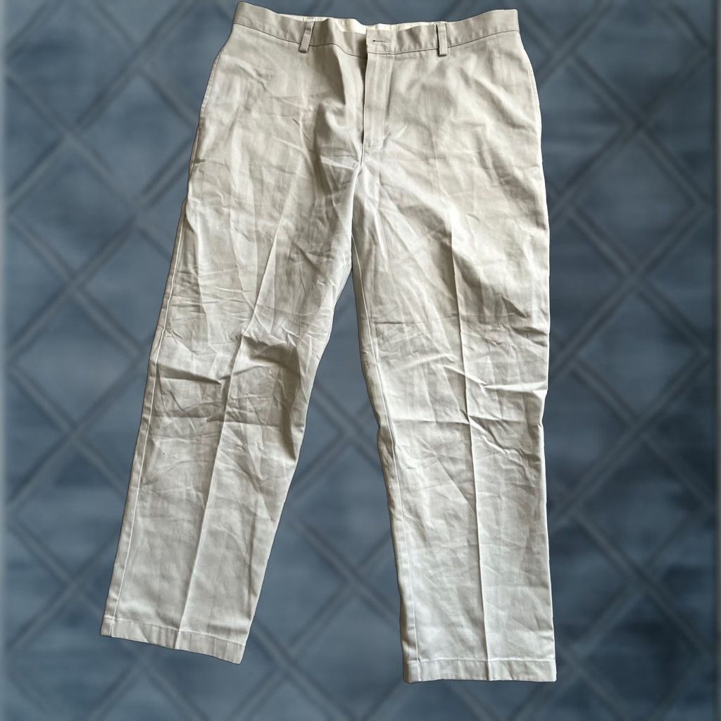 Vintage L.L. Bean Pants Mens 37x29 Flat Front Khaki Classic Fit Beige Khakis 37 Inseam 29 in Regular Size Mens Style 212330 Size US 37 - 1 Thumbnail