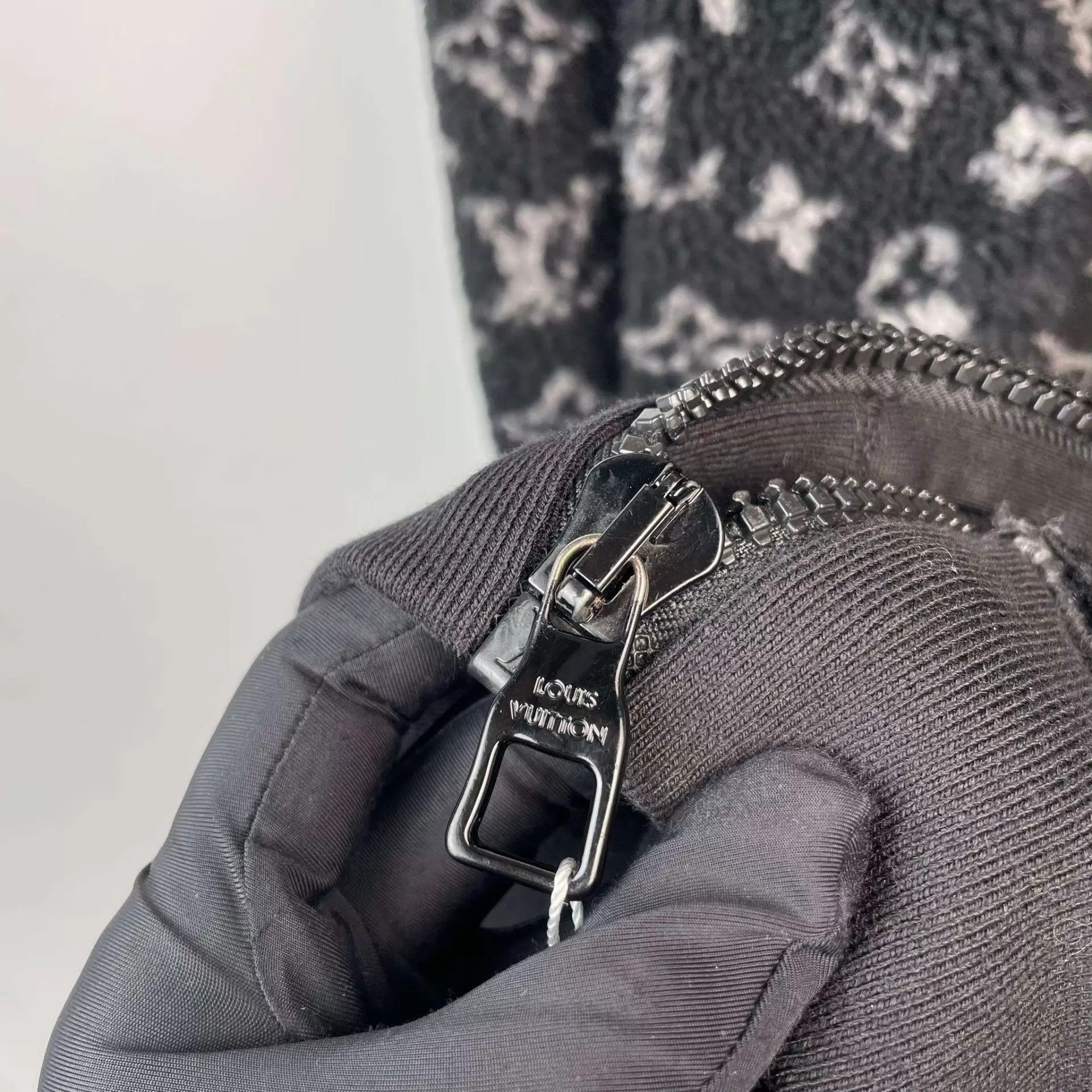 Louis Vuitton LV Shearling Allover Print Black XS Jacket 95 New Size US XS / EU 42 / 0 - 6 Thumbnail